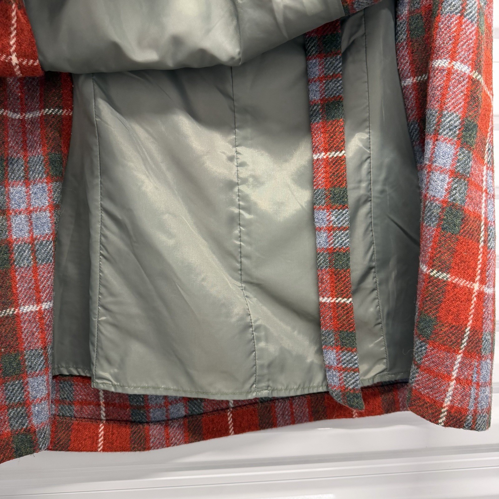 Vtg 70s Harris Tweed Scottish Wool Tartan Plaid Cape