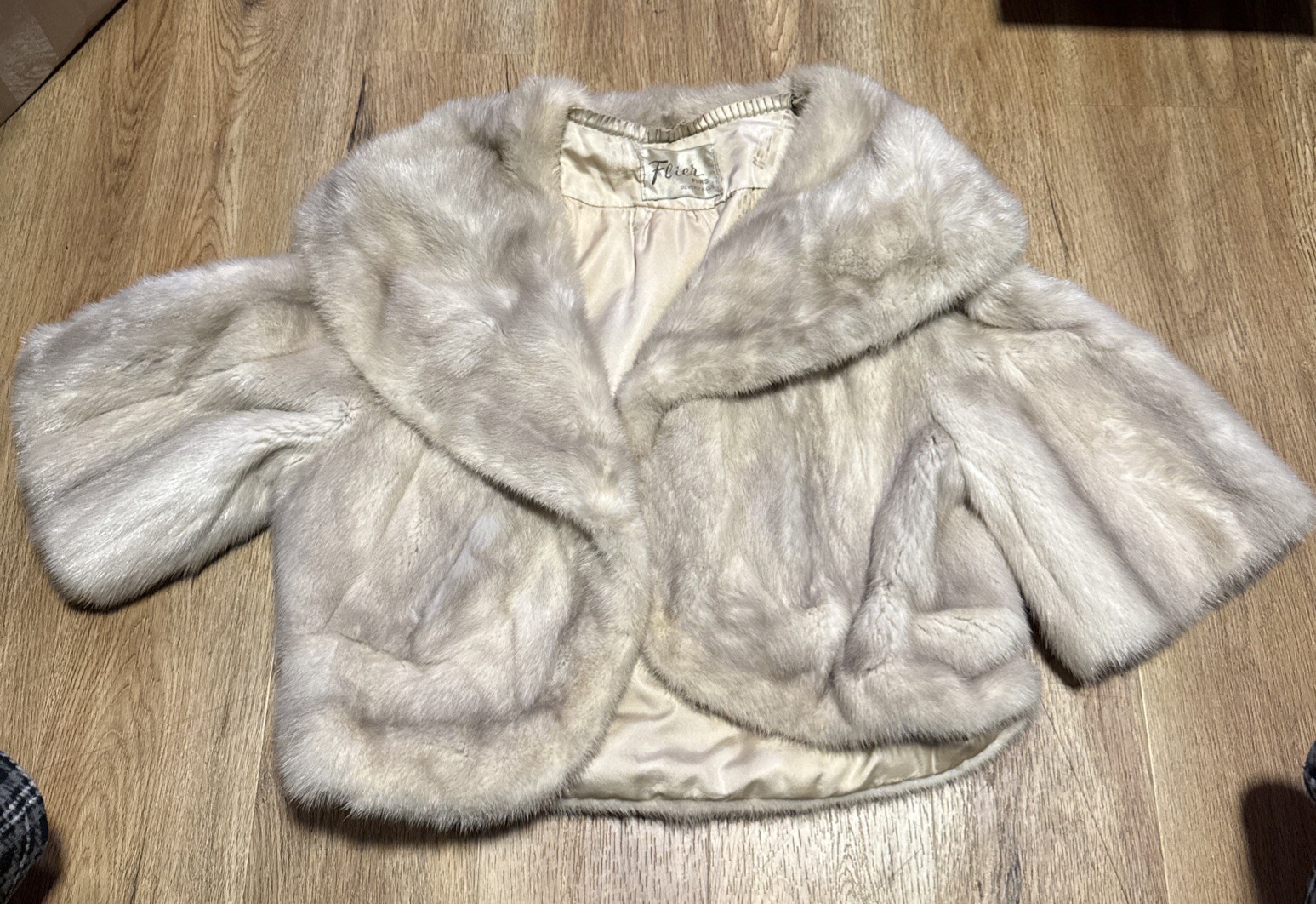 VTG Flier Furs Beverly Hills Genuine Blonde Mink Fur Jacket Stole Cape Bridal