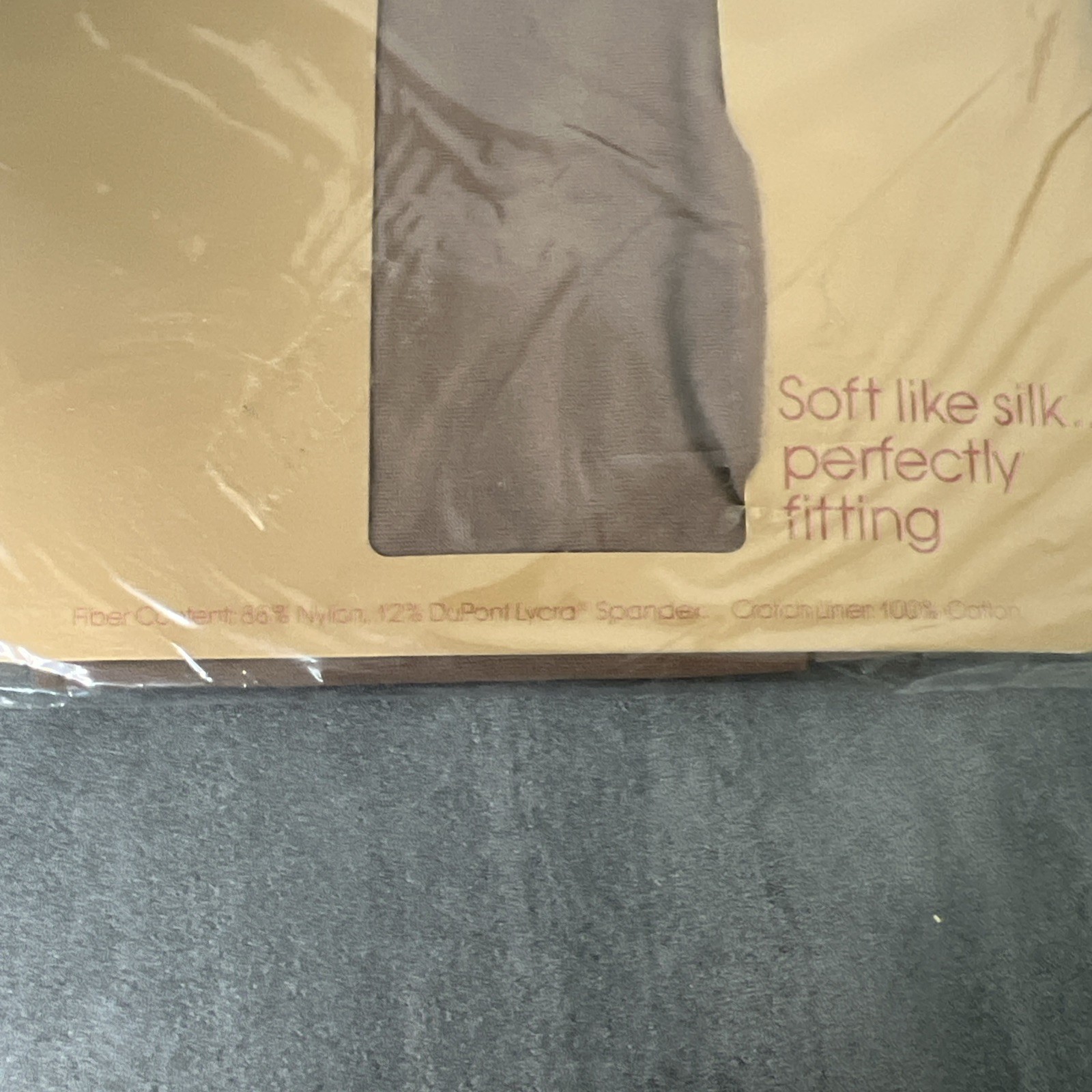 VTG 1985 Round The Clock Sheer Pantyhose Satin Taupe Style 51 – Size B – Trim