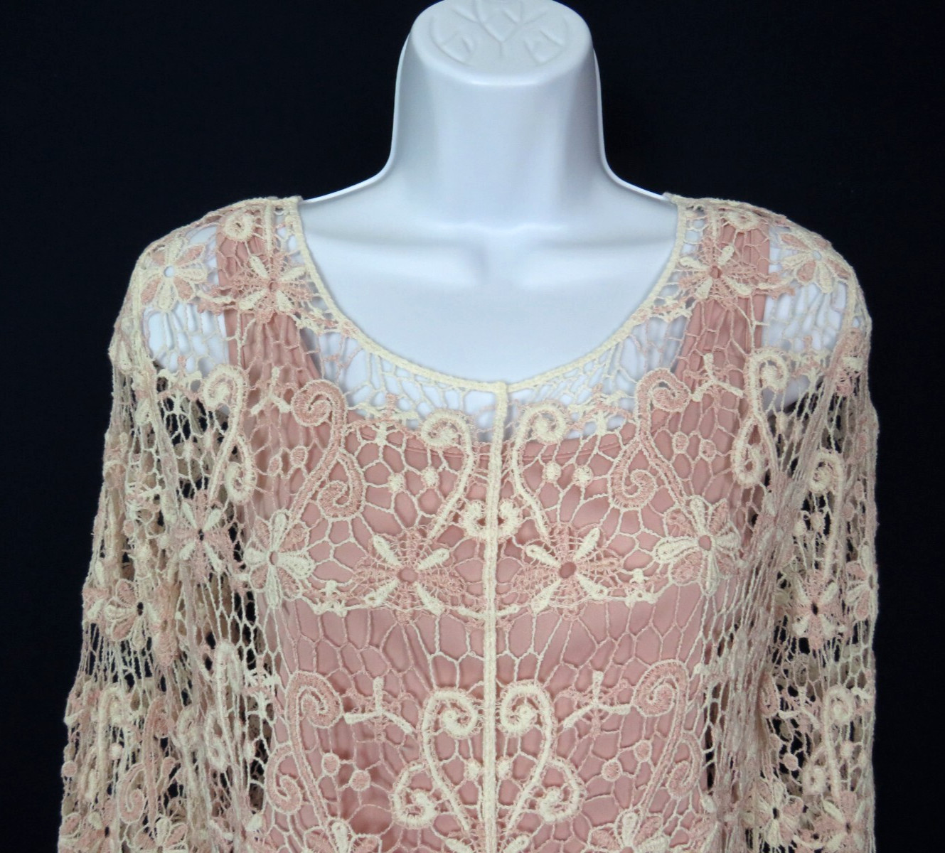 VTG 1980s 90s OSCAR DE LA RENTA ACTIVE FLORAL CROCHETED LACE TOP CREAM MAUVE