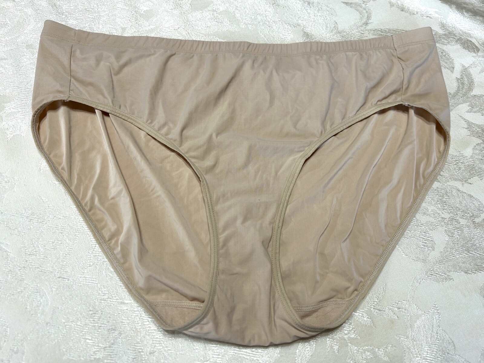 Vtg VANITY FAIR 18178 Sleek Essentials Silky Hi-Cut 9 Nude Brief Panties #161