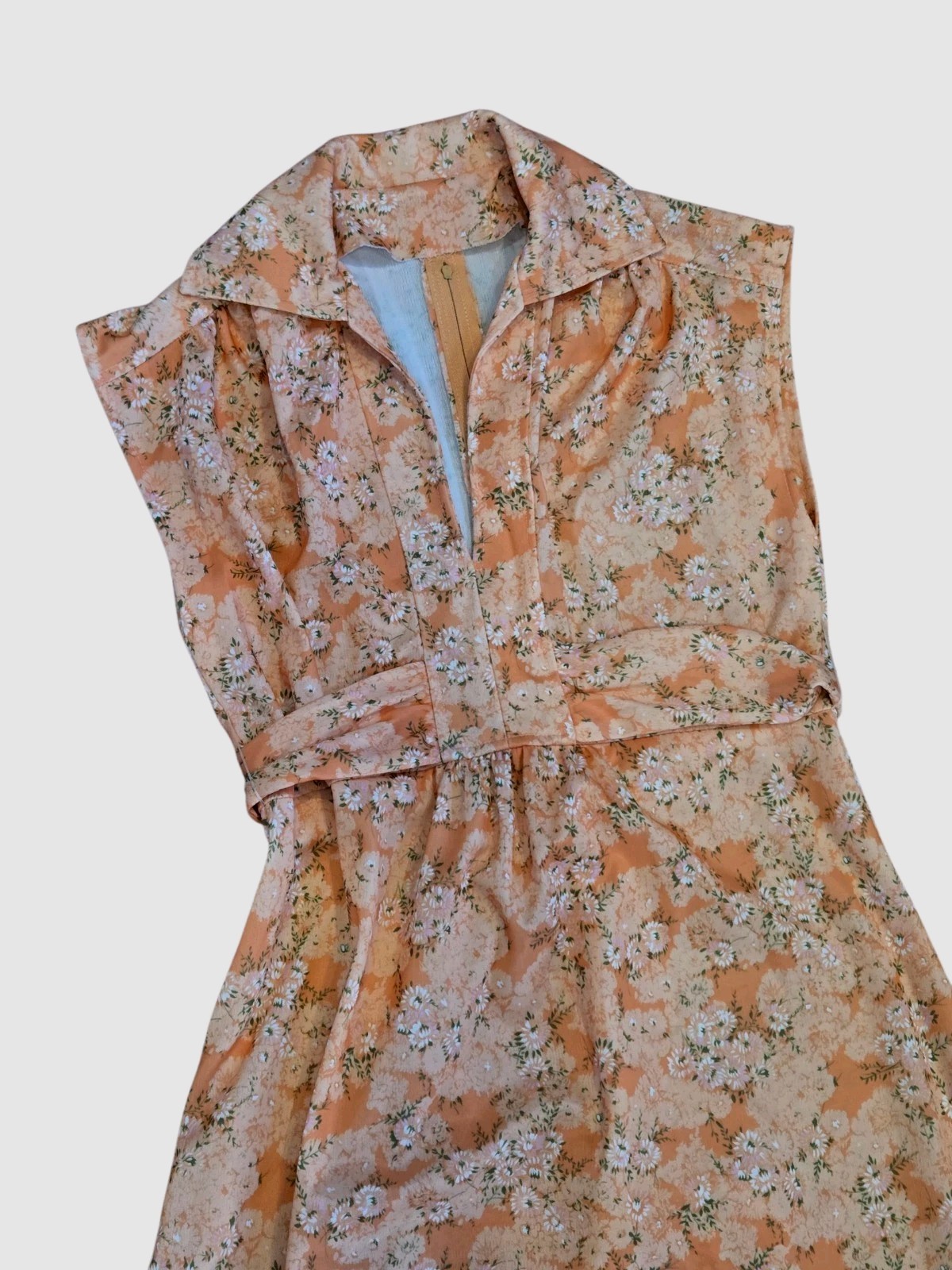 60s/70s Peachy Ditzy Floral Empire Waist Maxi Dress Tie Back Hostess, Boho GUC