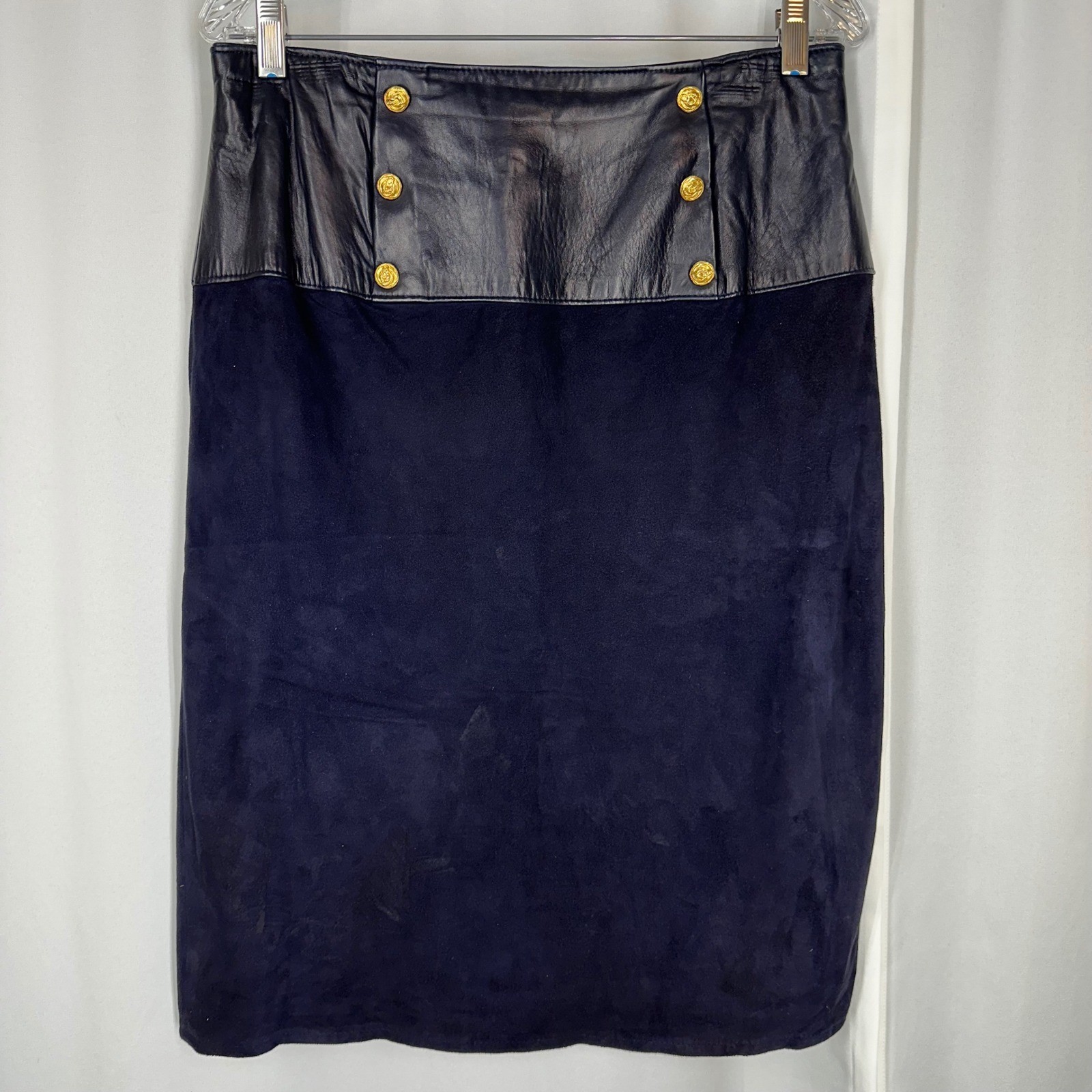 Vintage VAKKO Navy Suede Leather Pencil Skirt Size 14 Gold Button High Waist