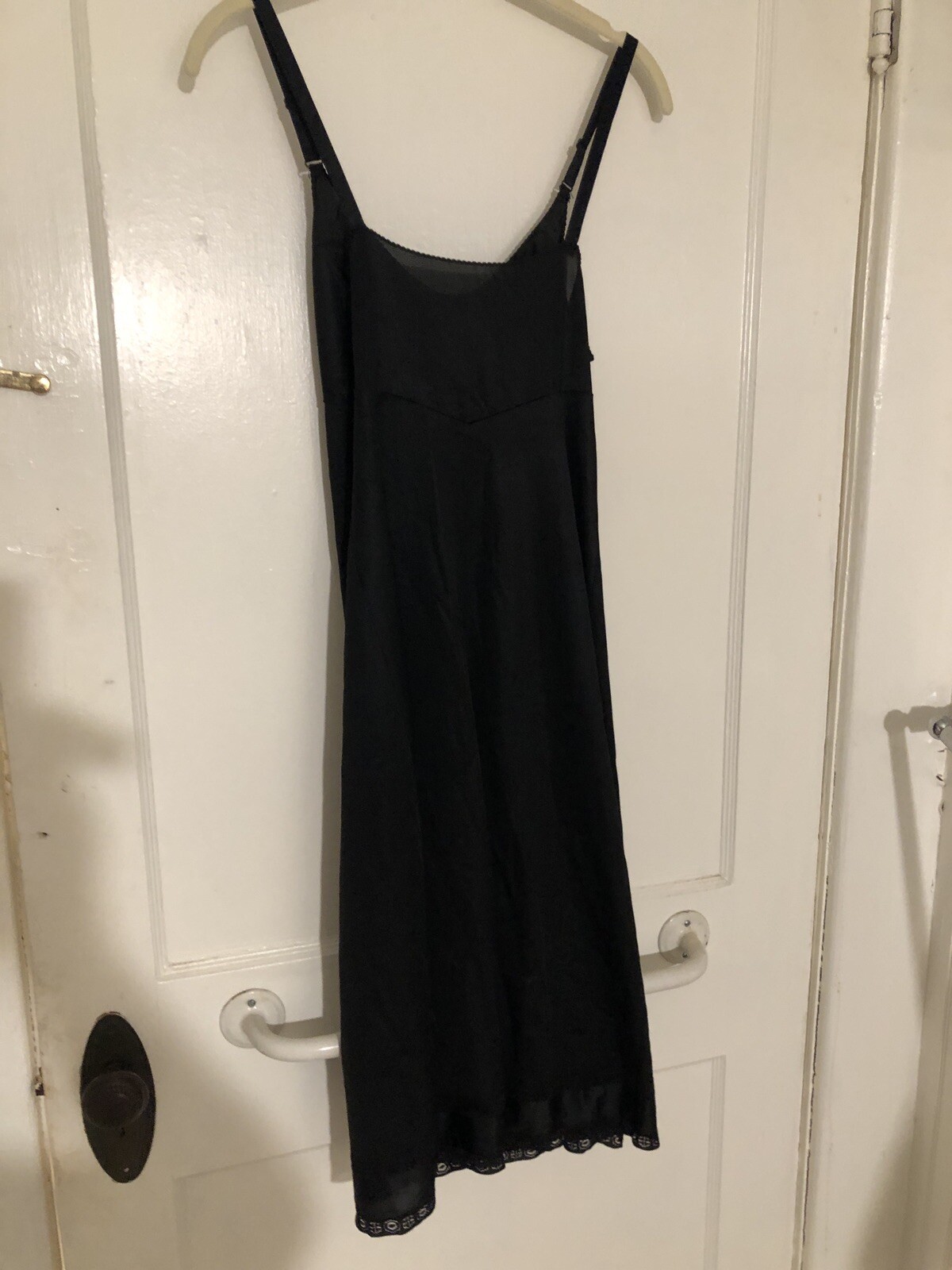 Vintage SEARS The Doesn’t Slip Nylon Black Full Slip Size 34 Average SHIPS FREE