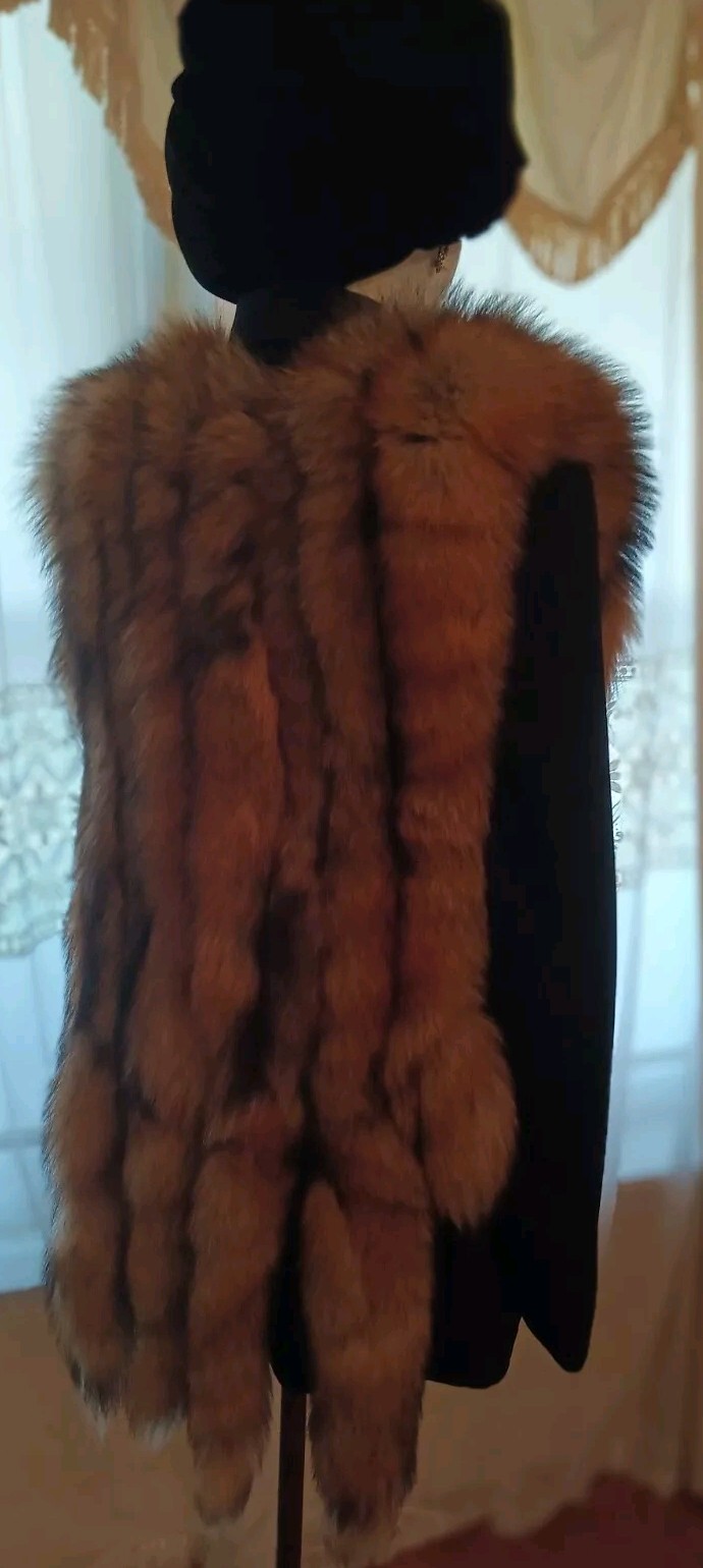 FOX VEST – SIZE SMALL/MEDIUM BY JACQUES SAINT LAURENT FOR F.C.I. PARIS NEW YORK