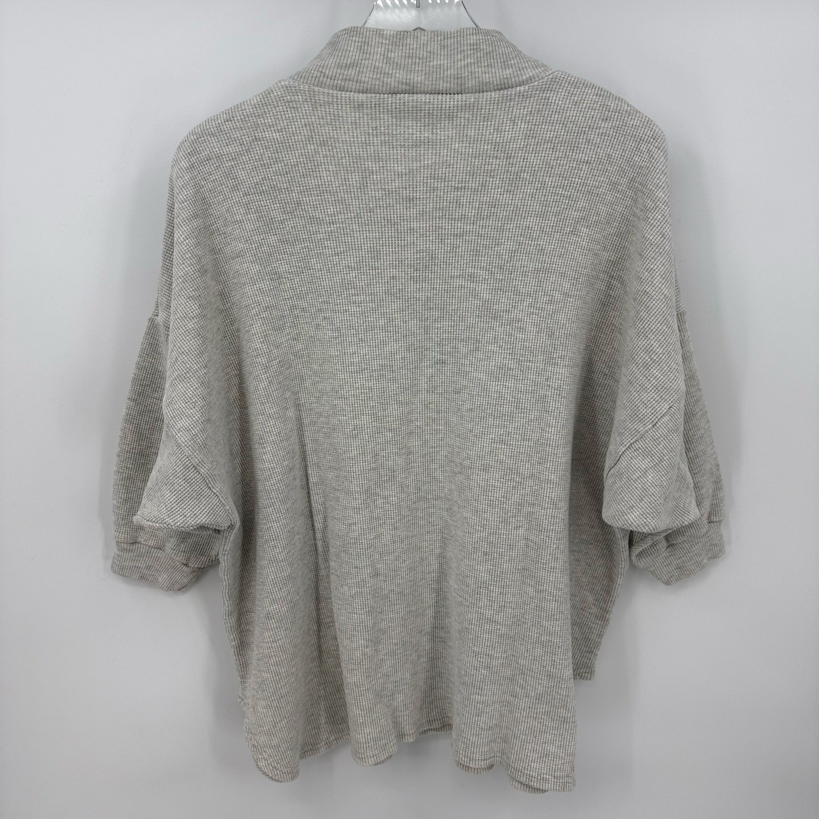 Vintage Fitigues Size Large Gray Waffle Knit Henley Top 3/4 Length Sleeves