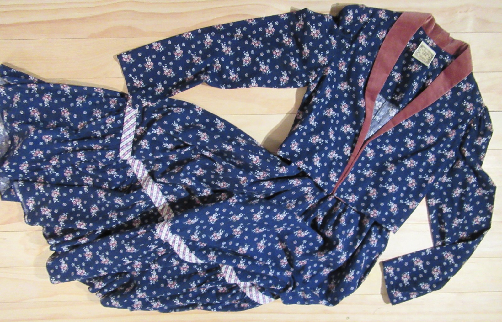VINTAGE WOMENS 1970S GUNEE SAX 2 PIECE SUIT W29″ SKIRT JACKET PRARIE CALICO F59