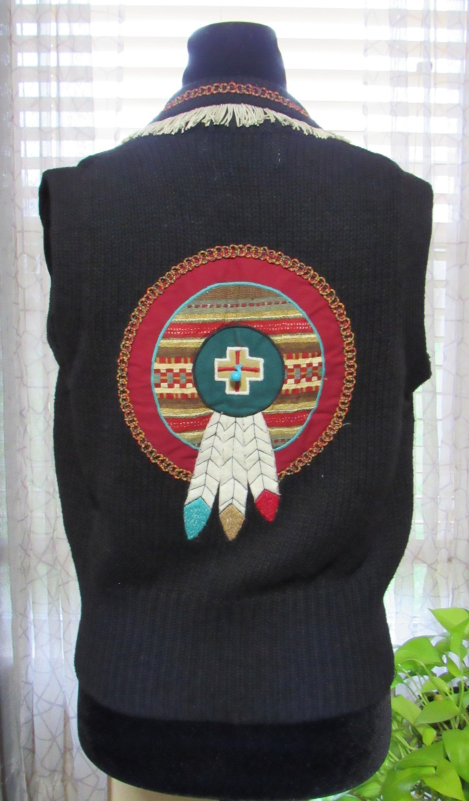 VTG Sharon Young Native American Black Sweater Vest TeePee Headdress Fringe S