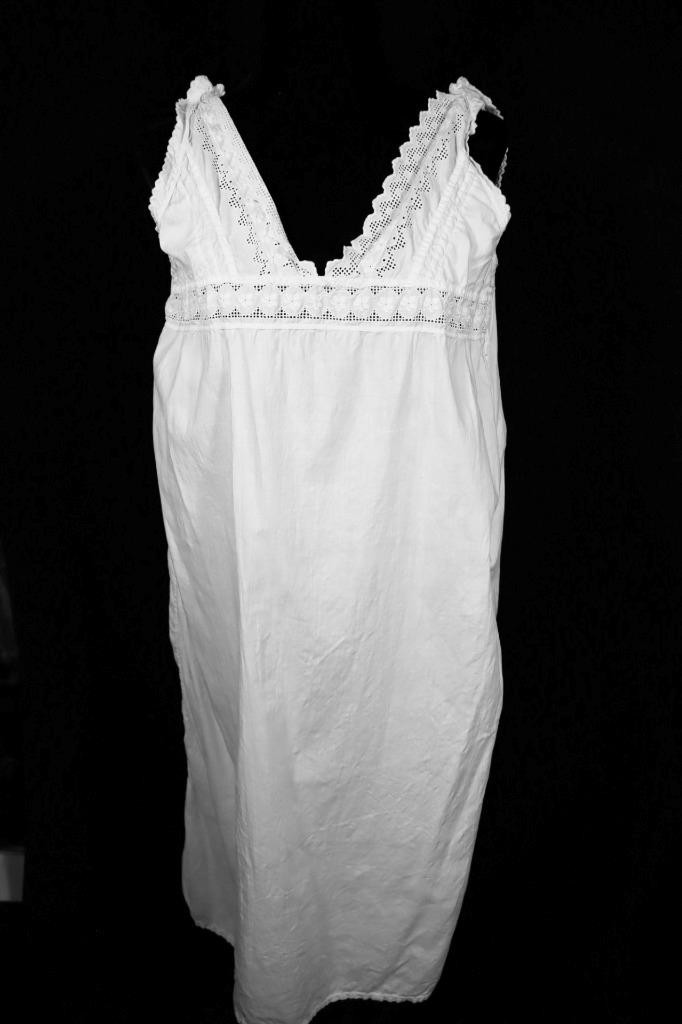 Vintage 1920’s French White Cotton Slip With Lace Trim Size Medium Exc Condition