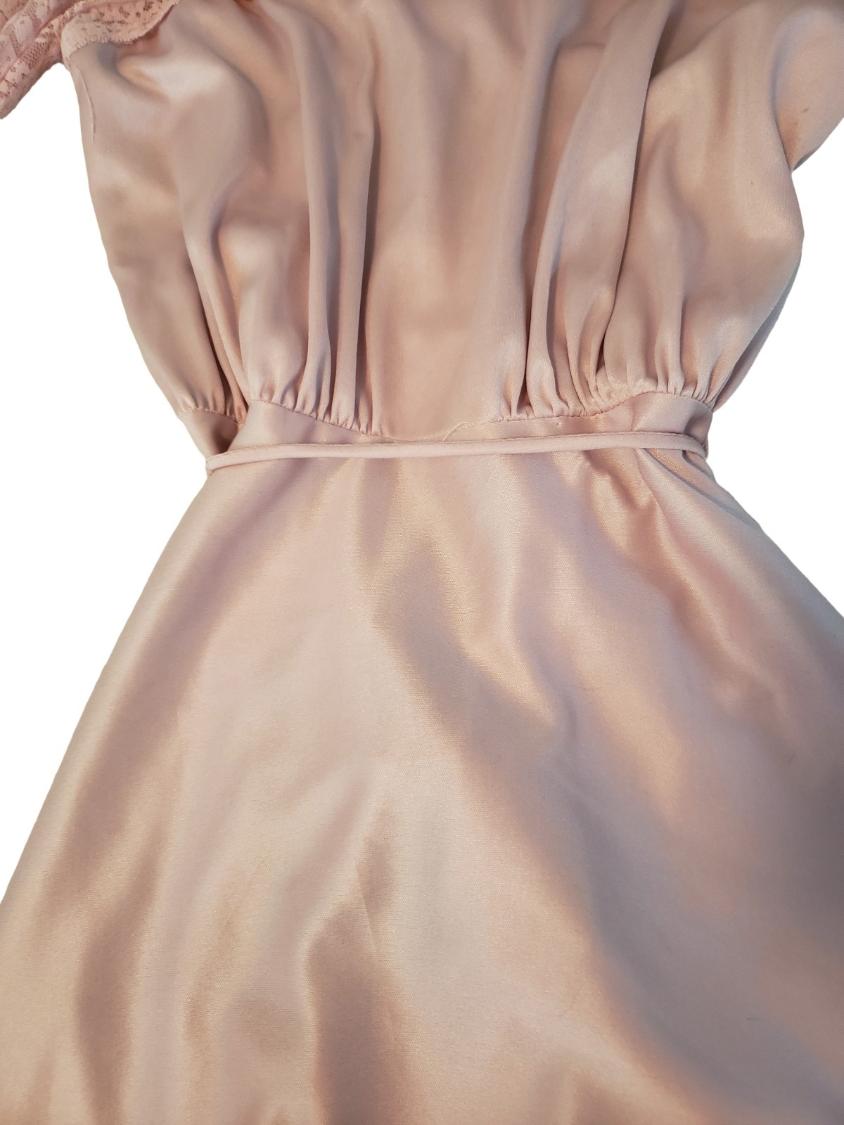 Victorian Style Collar 1970s Pink Satin And Lace Vintage Dress