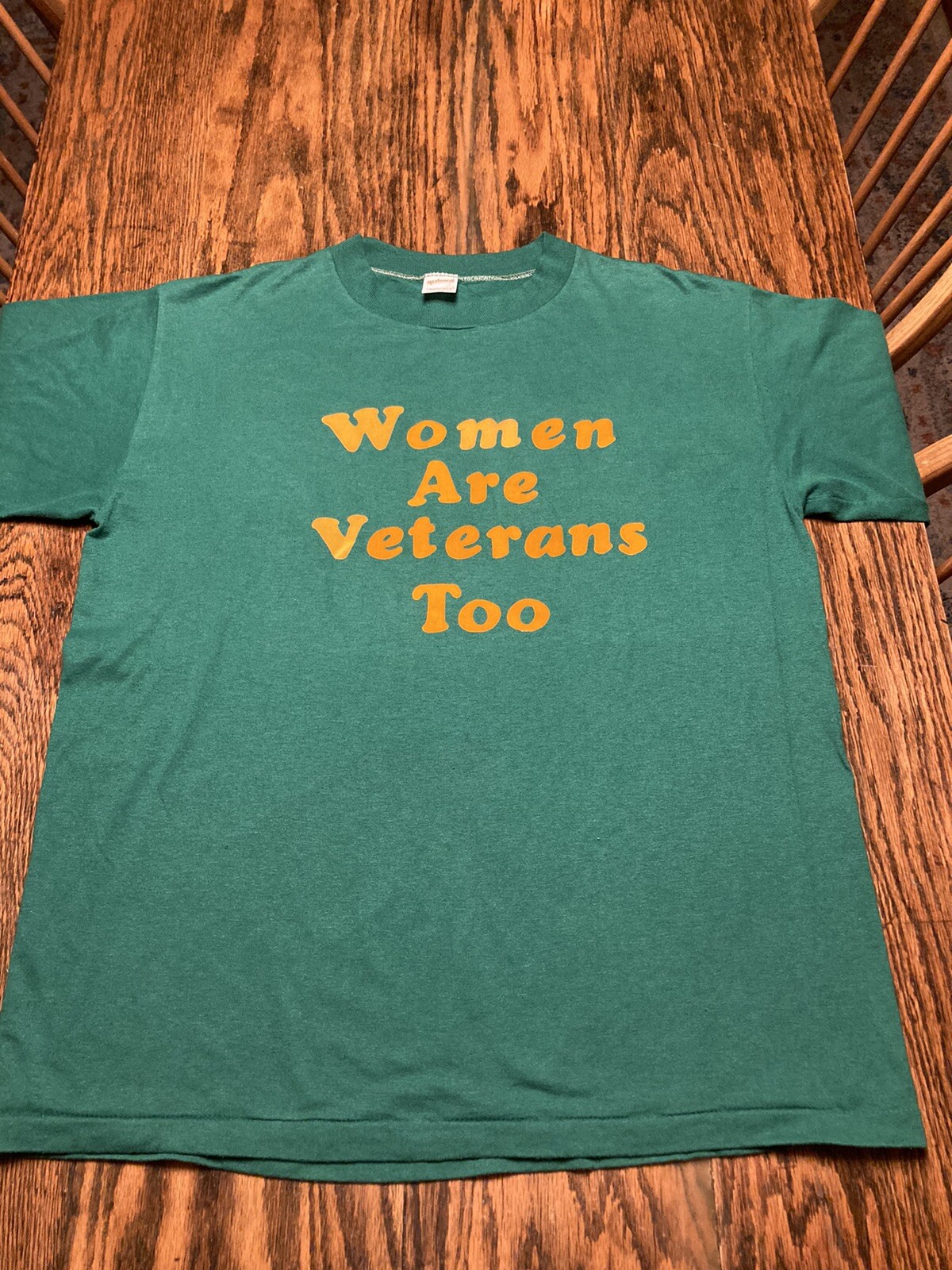 Vtg 70s 80s WOMEN ARE VETERANS TOO Single Stitch T-Shirt USA 50/50 Sz L (42-44)