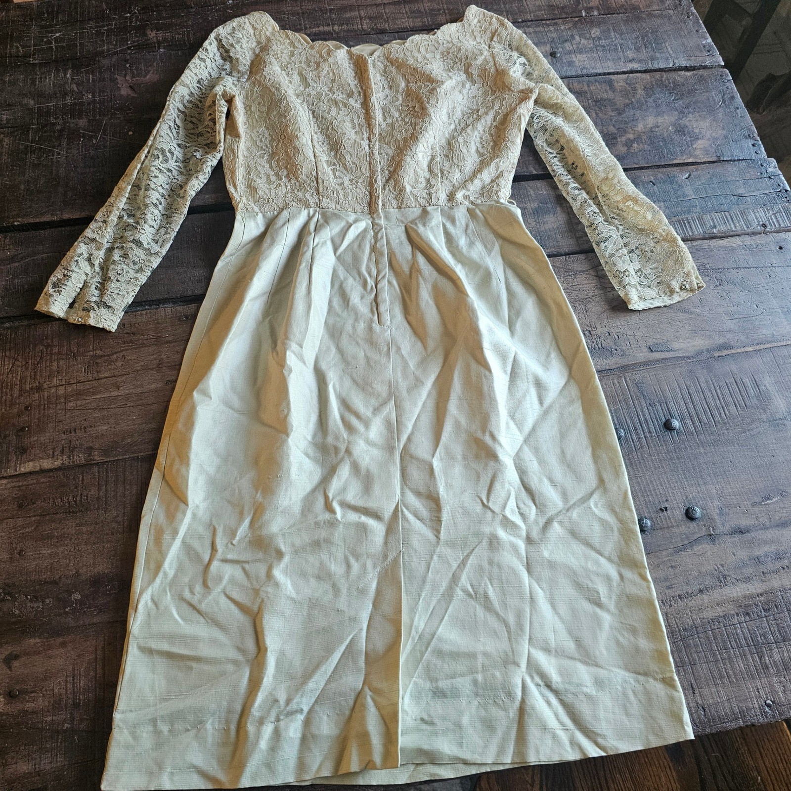Vintage 1950s Lace Cocktail Dress Cream Scalloped Neck Long Sleeve Pencil Skirt