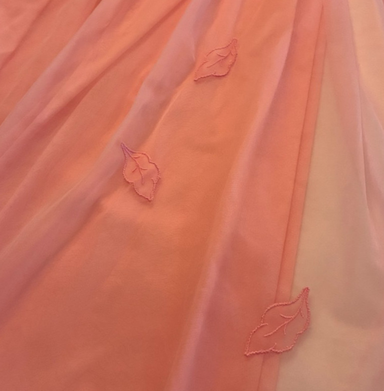 Vintage 50s LAROS CHIFFON ROBE Medium PINK Nylon LACE Leaf Applique Babydoll