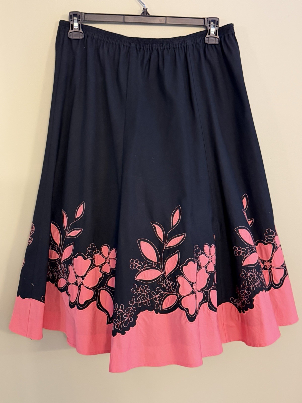 Vintage Chelsea Studio Exclusive Of Decorations Black/Coral Cotton Skirt, Sz 16W