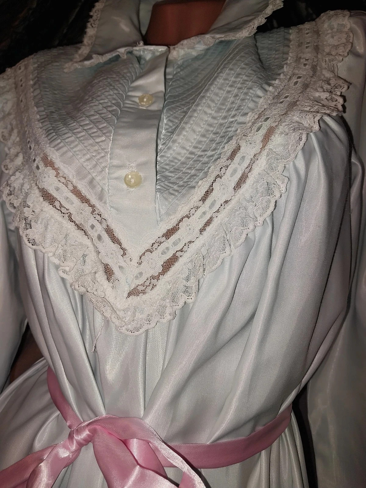 VTG SATIN Shiny pintuck Anastasia Coquette Cottagecore Nightgown Poets 40 42