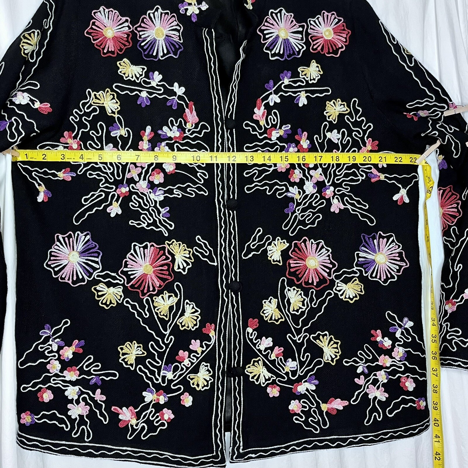 Vintage Womens Floral Embroidered Jacket Top Wool Blend Size L Art to Wear