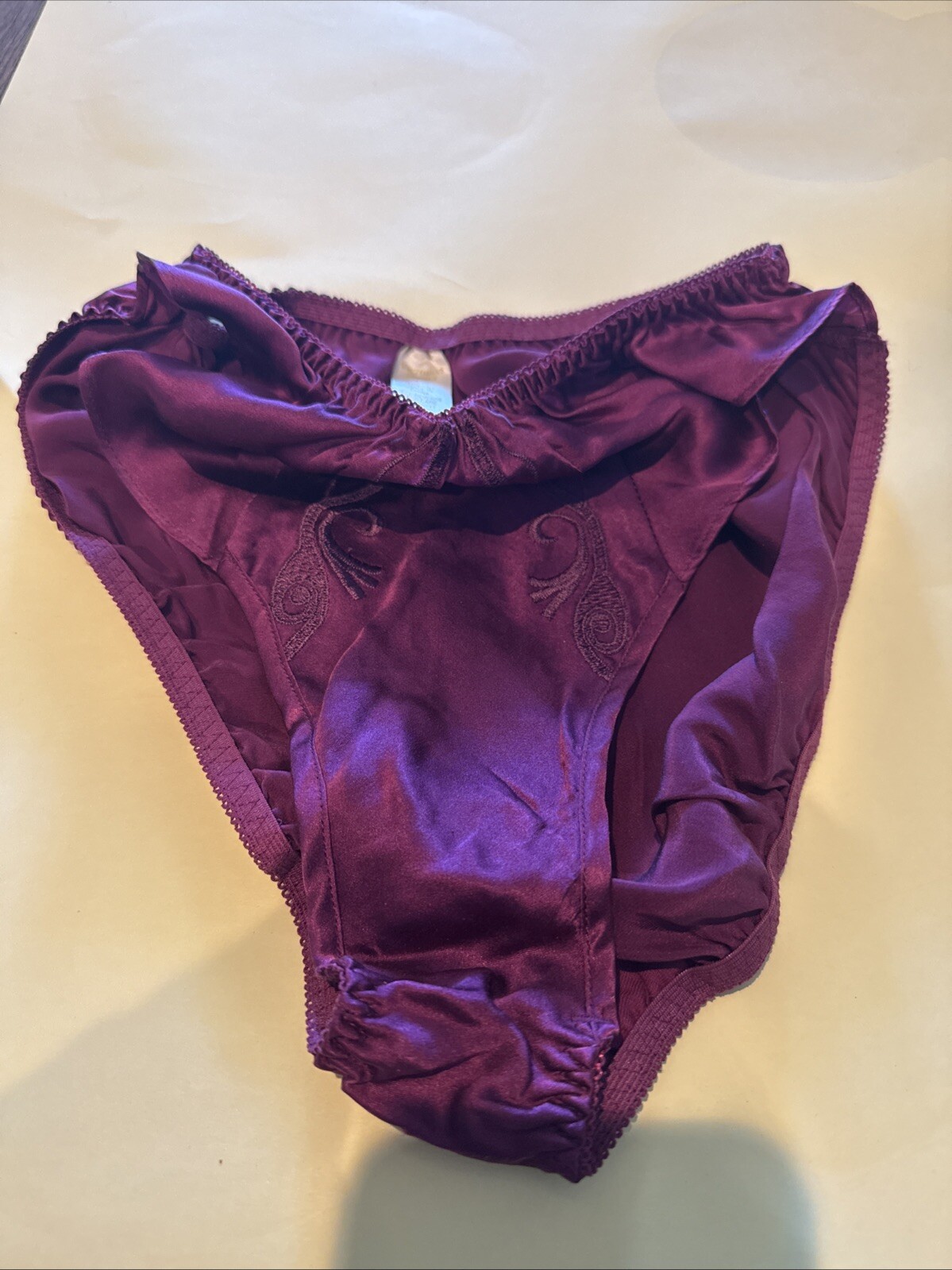 Vintage Victoria’s Secret Silk Panties – Purple Plum Color M/6 #001