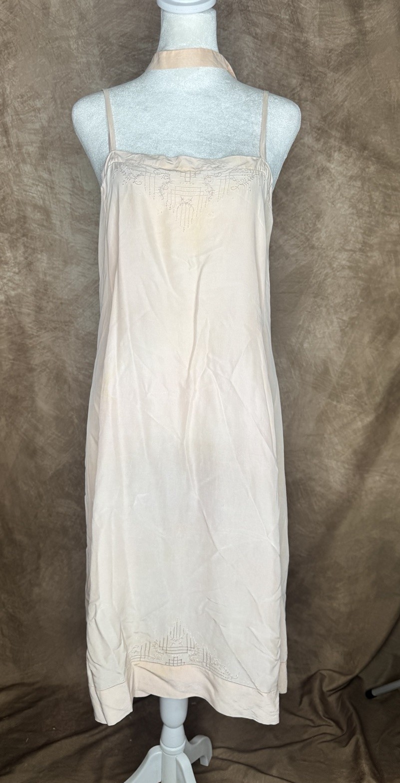 1930s–1940s Vintage Blush Pink Slip Dress Valentine Romantic Embroidered Midi