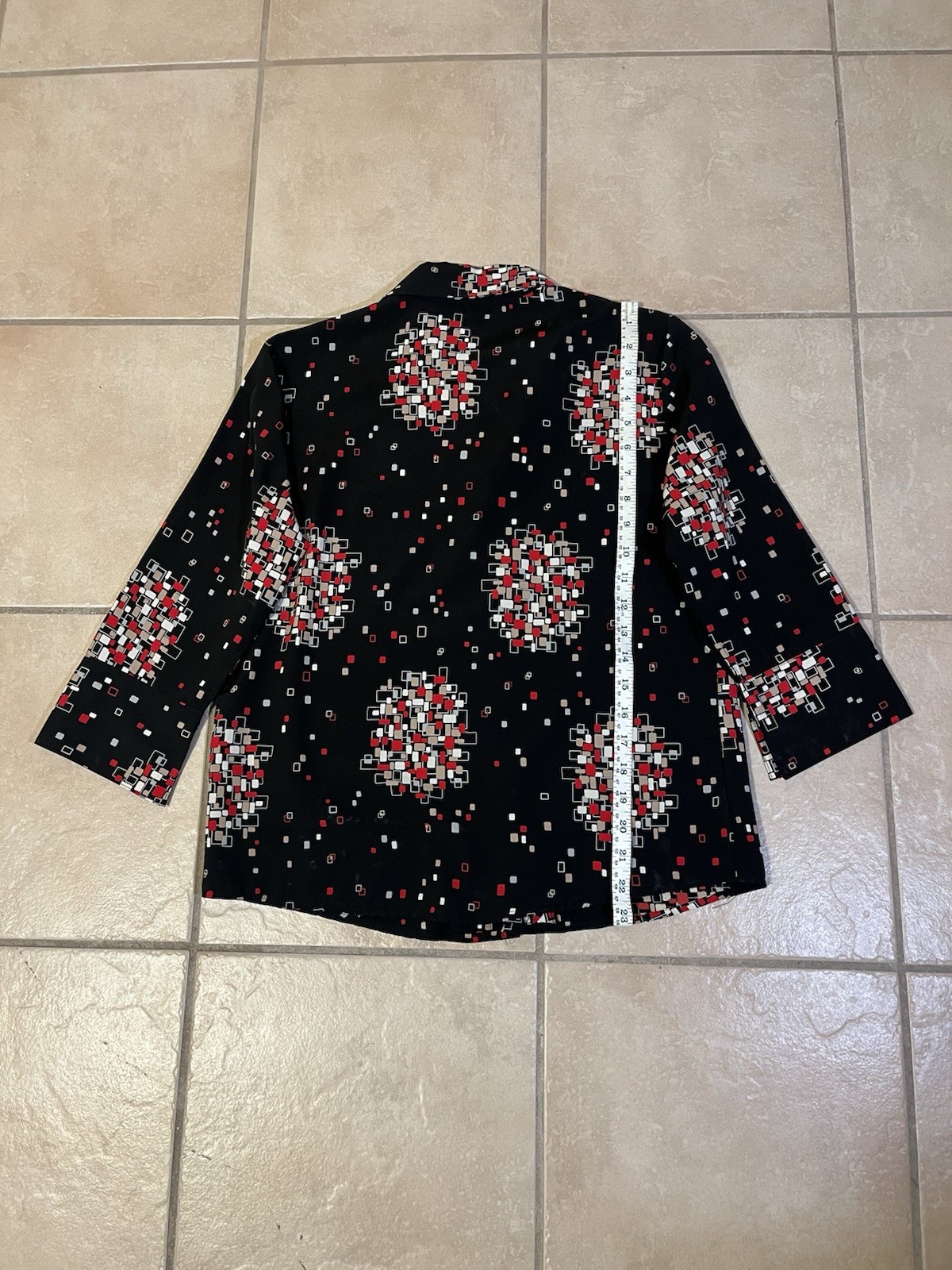 0023 Impressions VTG Women’s Black Top With Geometric Confetti Print Pattern S