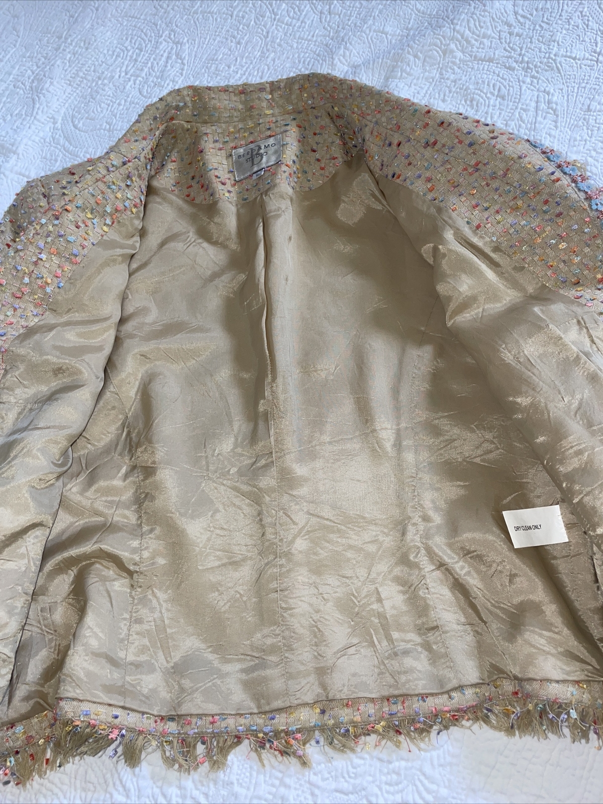 Bergamo Studio Beige Cream Tweed Blazer Size 10 Cropped Confetti Jacket Fringe