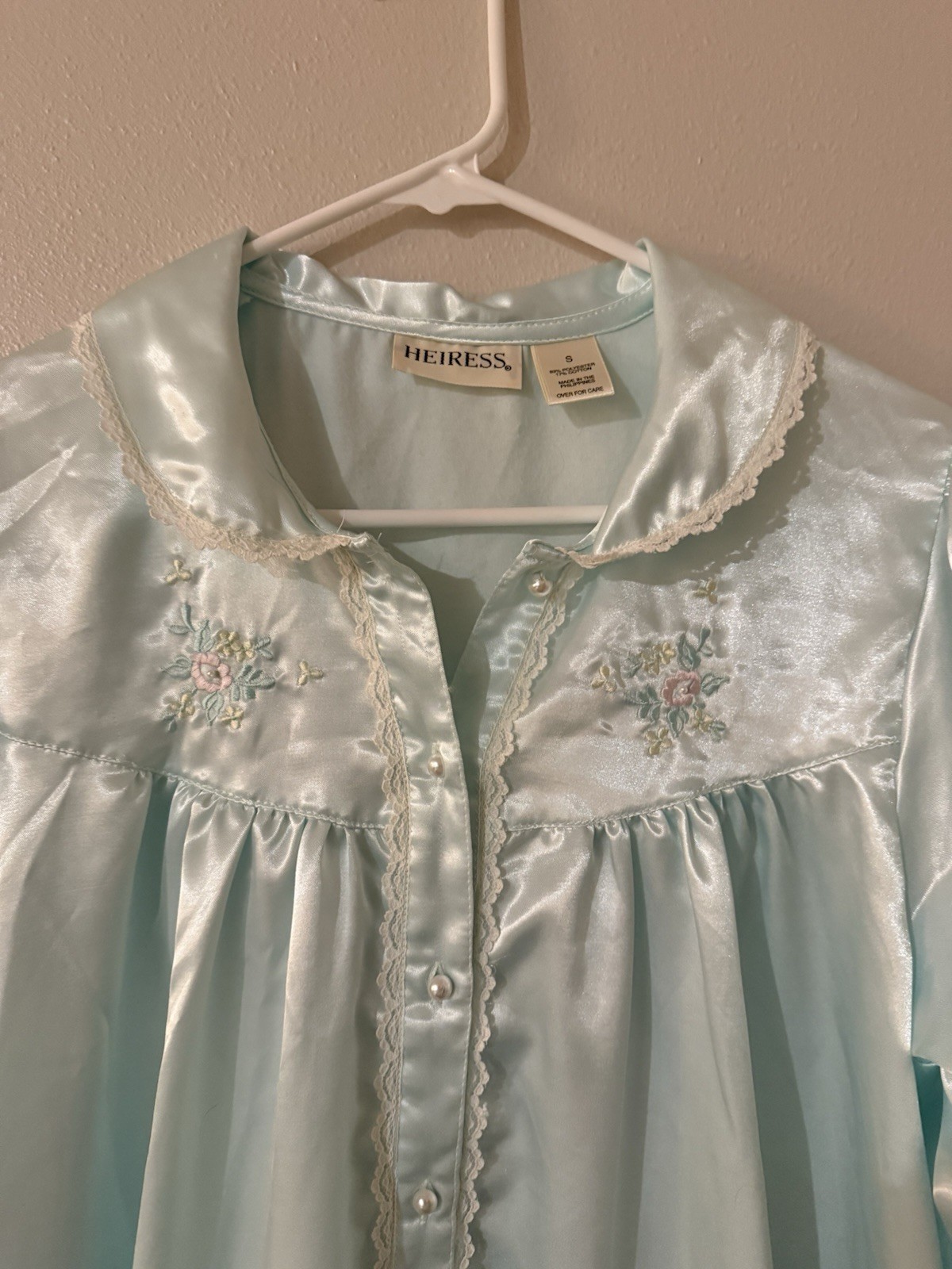 NWT Small silky Polyester/cotton nightgown by Heiress pale mint green