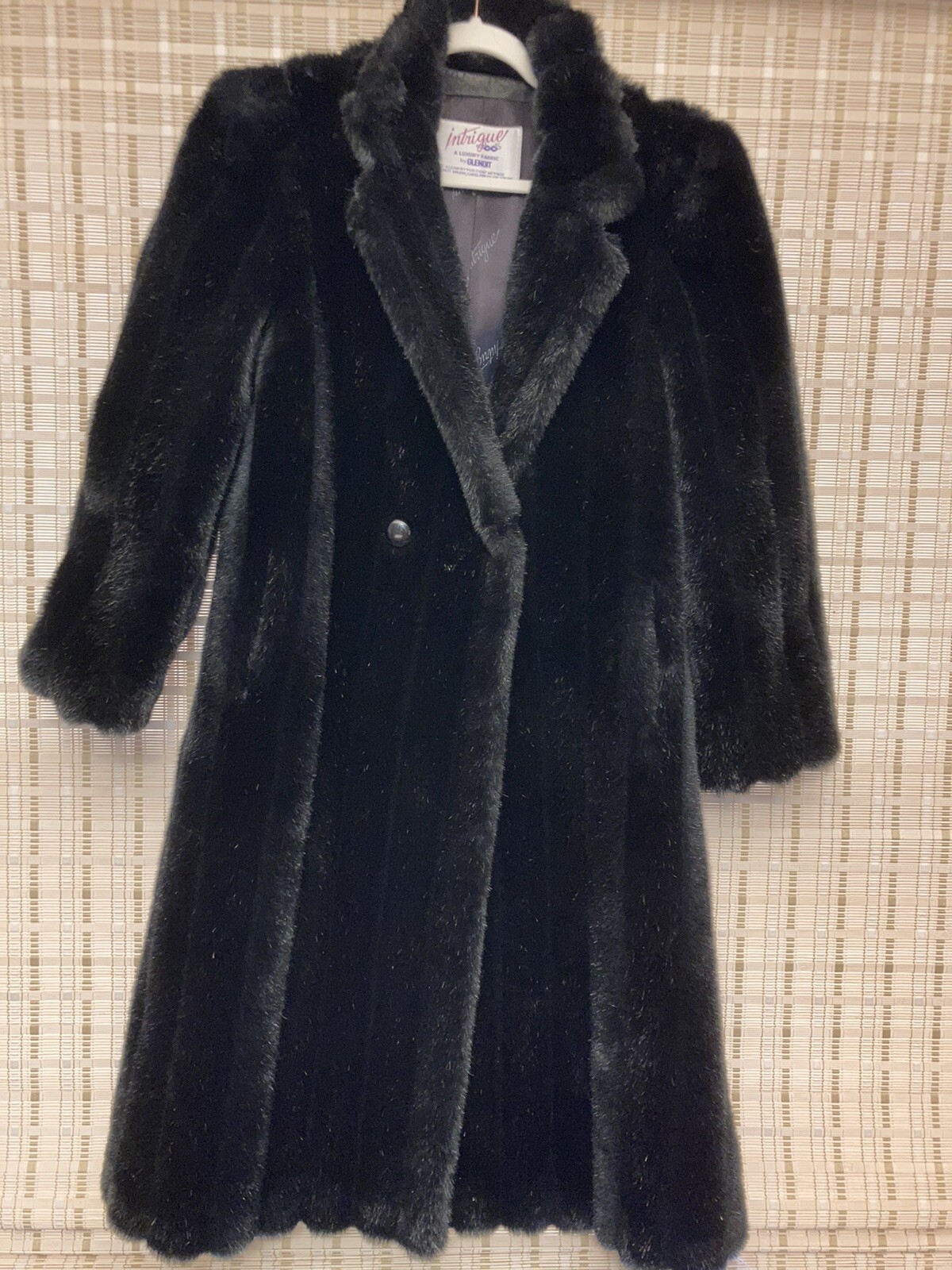 Vintage Intrigue Luxury Fabric by Glenoit Faux Mink Coat Rich Black Mint Size 12
