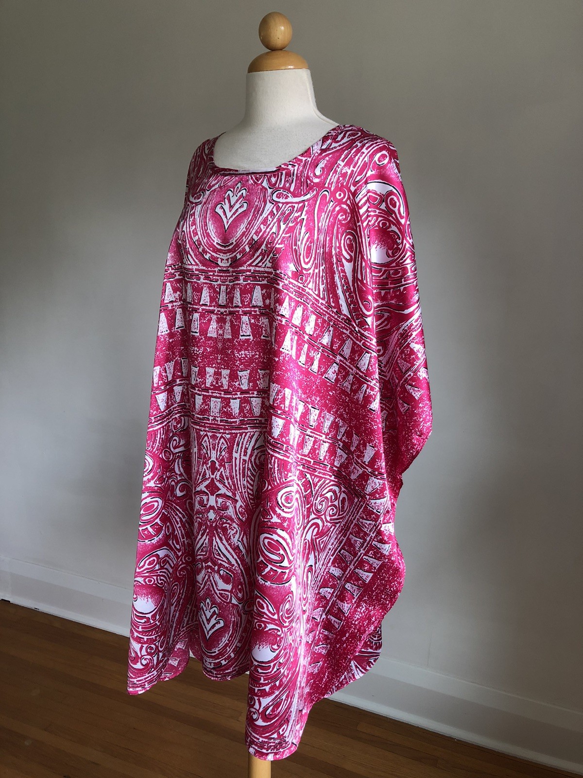 STUNNING VTG COLLECTIONS ETC Pink Satin Caftan Dress Loungewear MuuMuu SZ O/S
