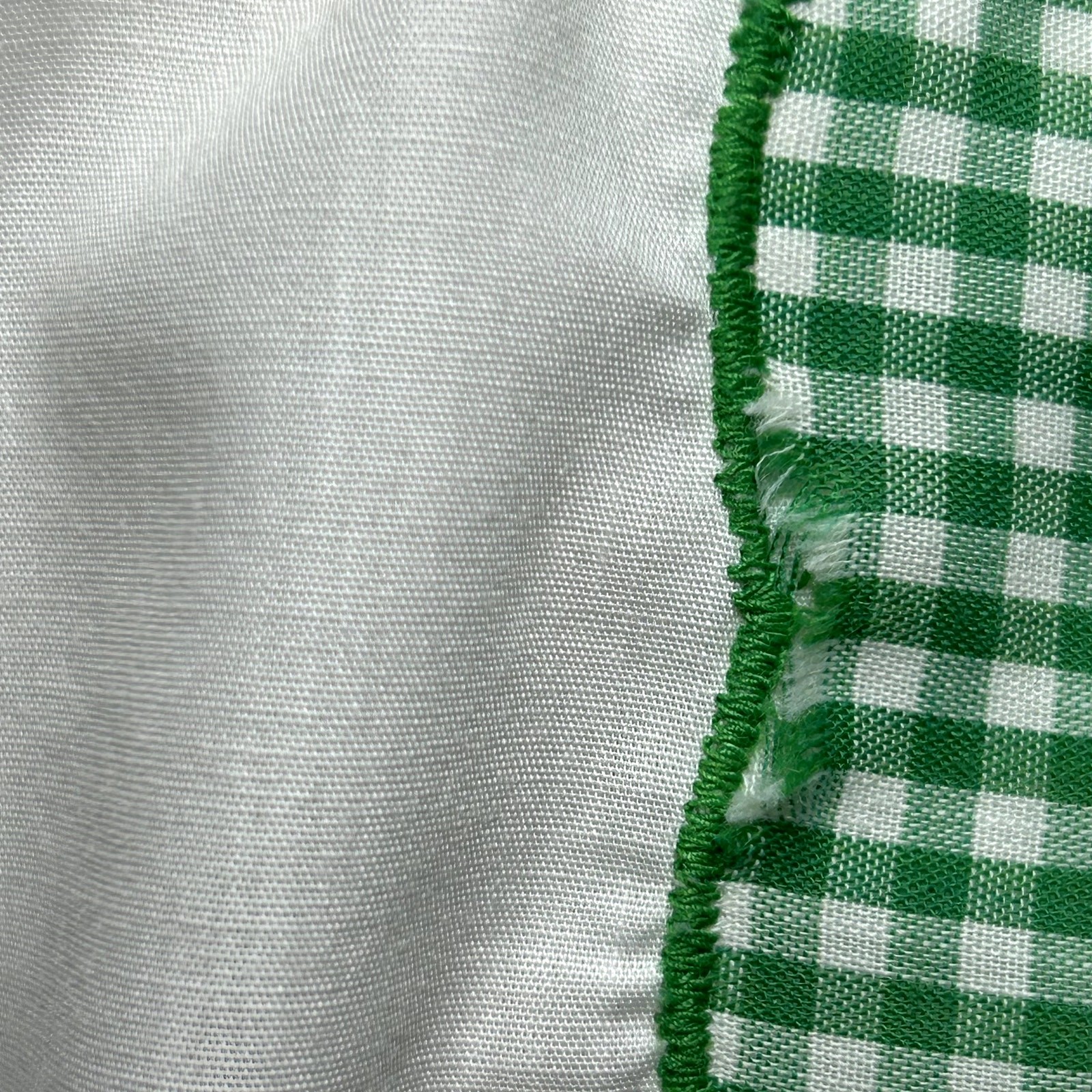 VTG 70s White Shamrock M Embroidery Gingham St. Patrick’s Day Top Twee Retro