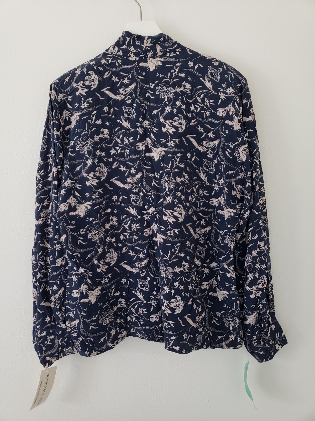 Silkland Vintage Size 10 Crossover Silk Blouse Blue White Floral Long Sleeve NWT