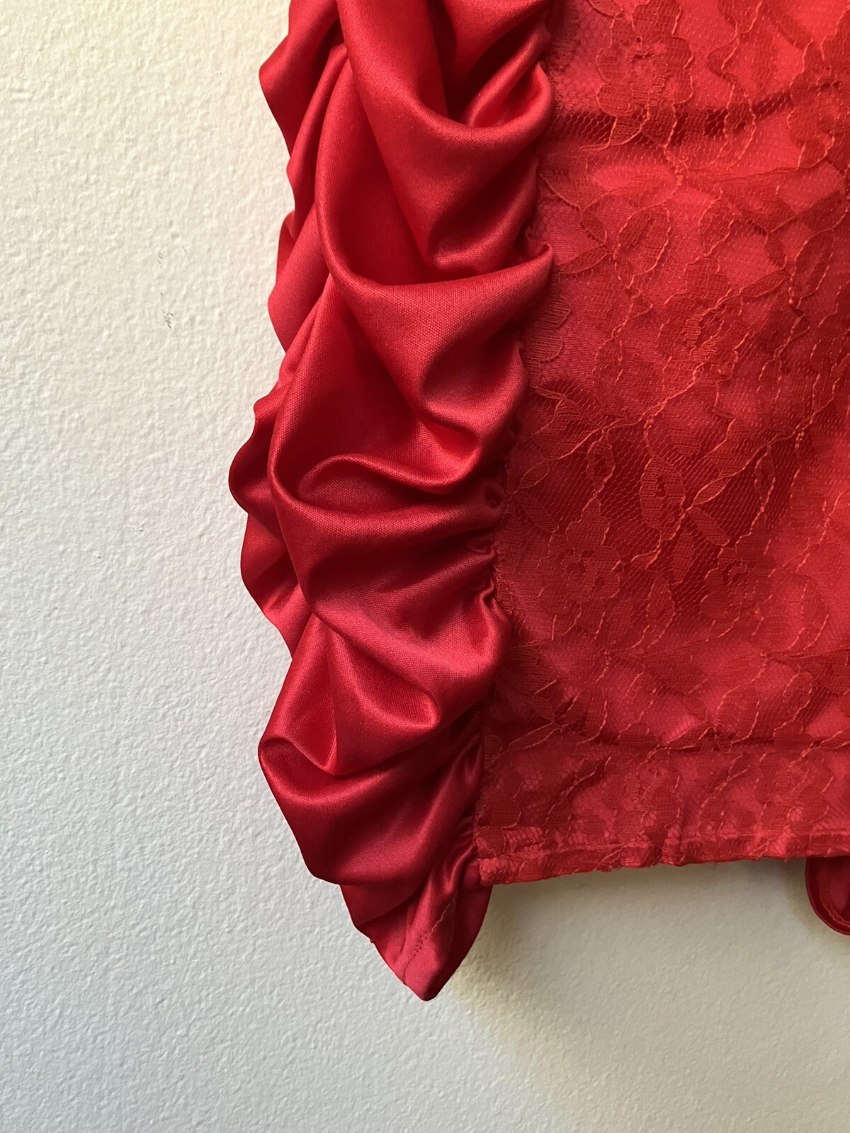 Vintage ’80s Mayvens Bright Red Prom Party Lace Sleeves Satin Ruching XS