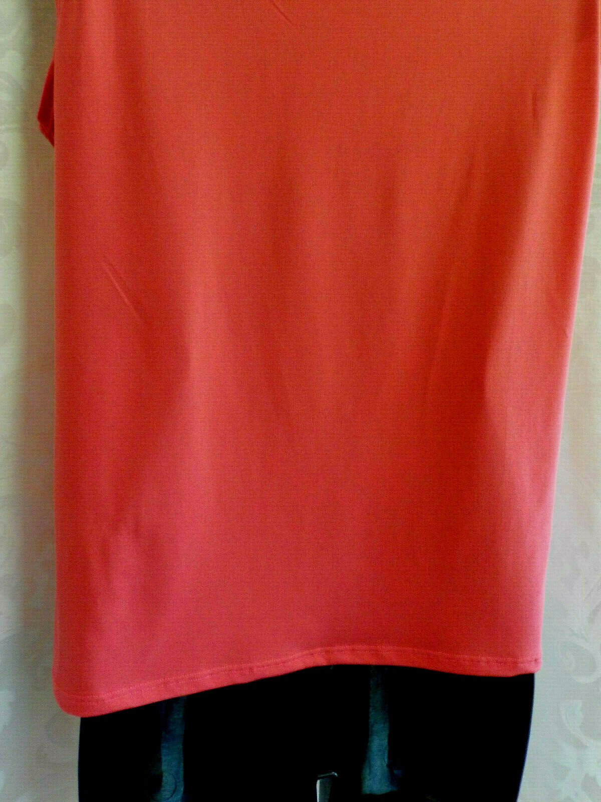 Vintage N Touch Blouse Size PS Coral Scoop Neck Sleeveless Polyester Blend EUC
