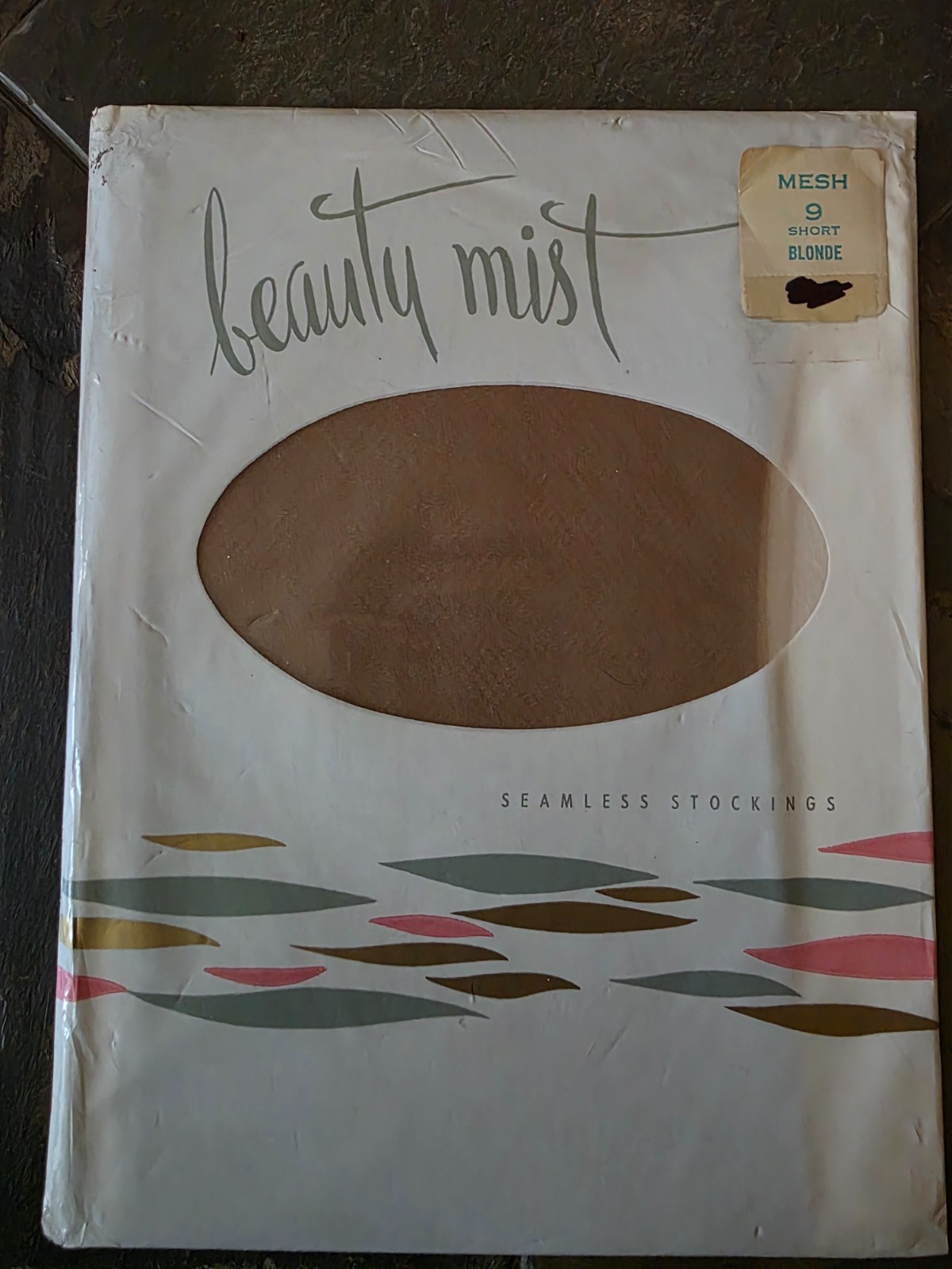 New Vintage Beauty Mist Seamless Stockings Size 9 Blonde Short