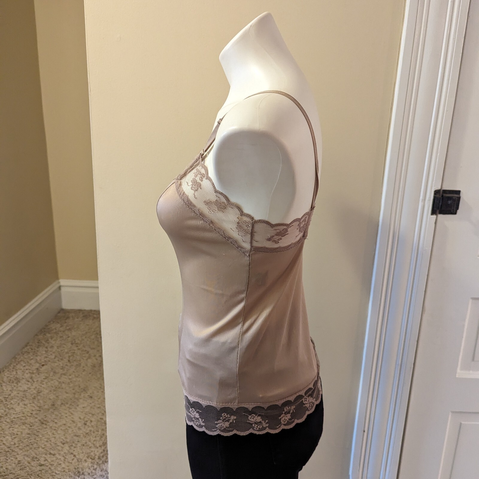 Vintage Taryn Alexander tan camisole with lace trim Union Made size xs