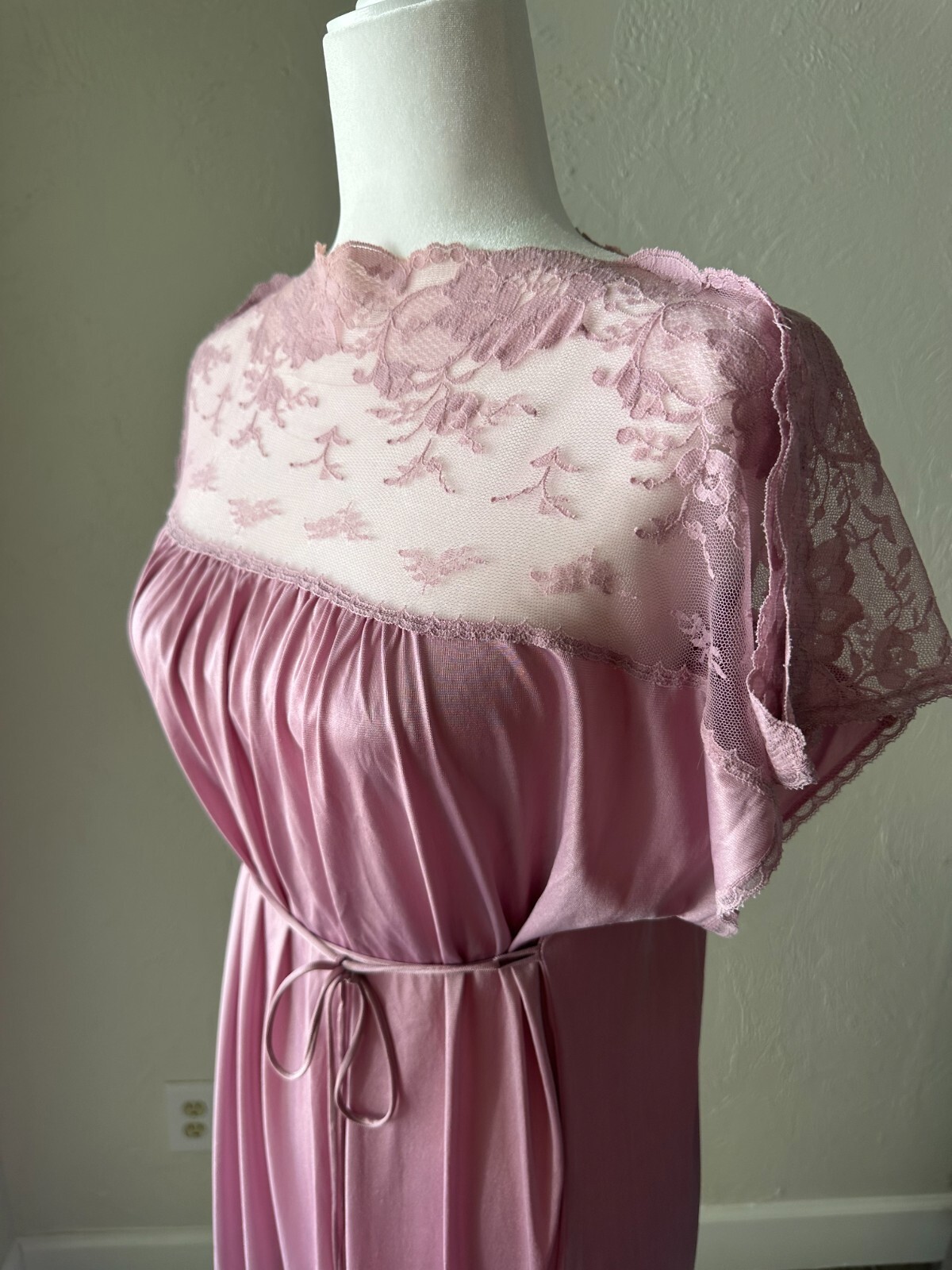 Vintage Long Nightgown Negligee Lilac Purple Full Sweep Nylon Lace