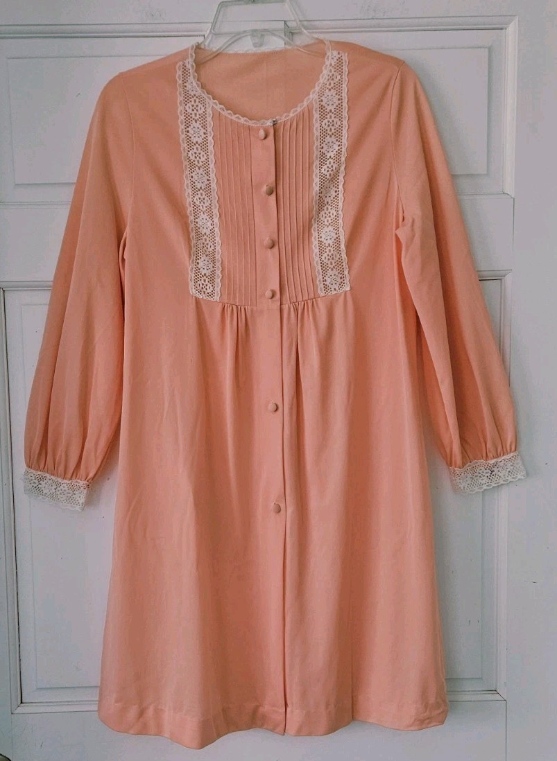 Vtg 60s Gossard Artemis Button Gown Robe Women Small Peach White Lace Trim Cuff