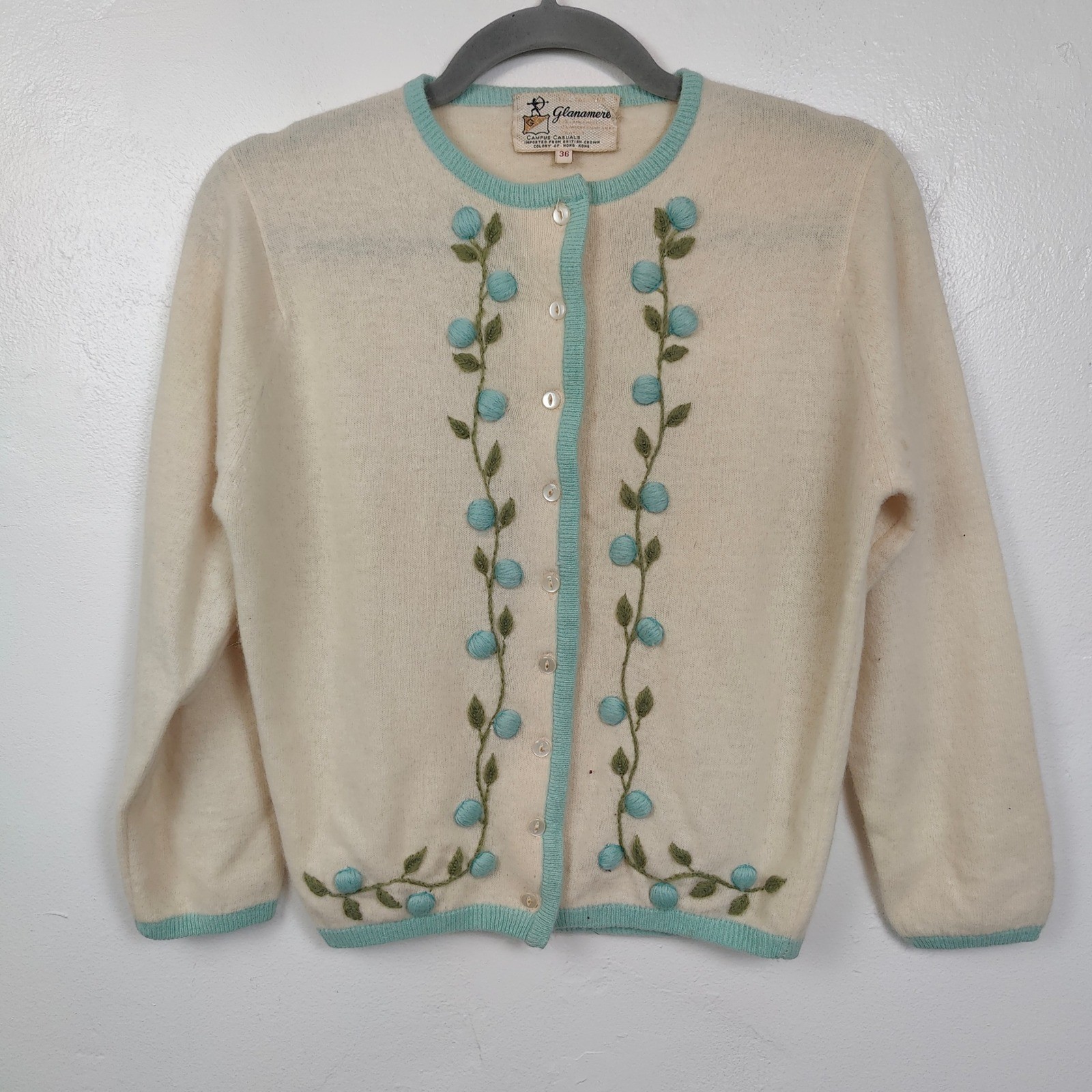 Vintage 1960s Glanamere Cardigan Womens 36 Cream Blue Embroidered Floral 60s