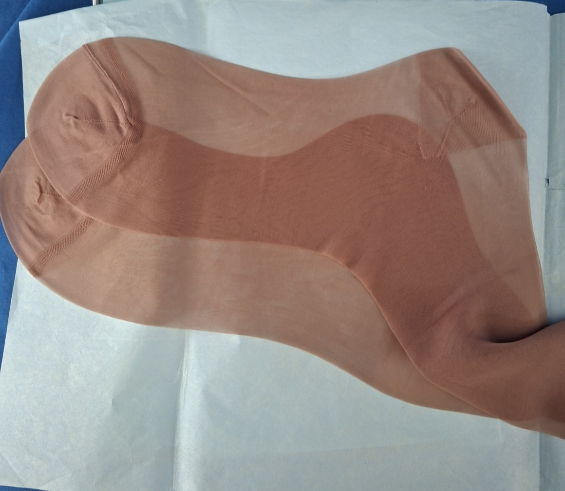 3 Pair Vintage Angelique Nylon Stockings 9 S New In Box Rose Tint Seamless