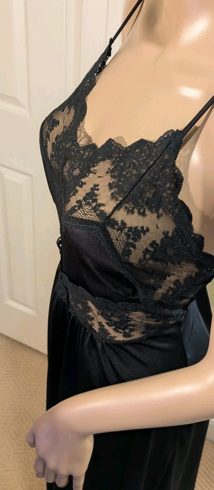 Vtg Rikki New York Silky Black Nylon Lace Maxi Gown Slip Neglige’ Sz M