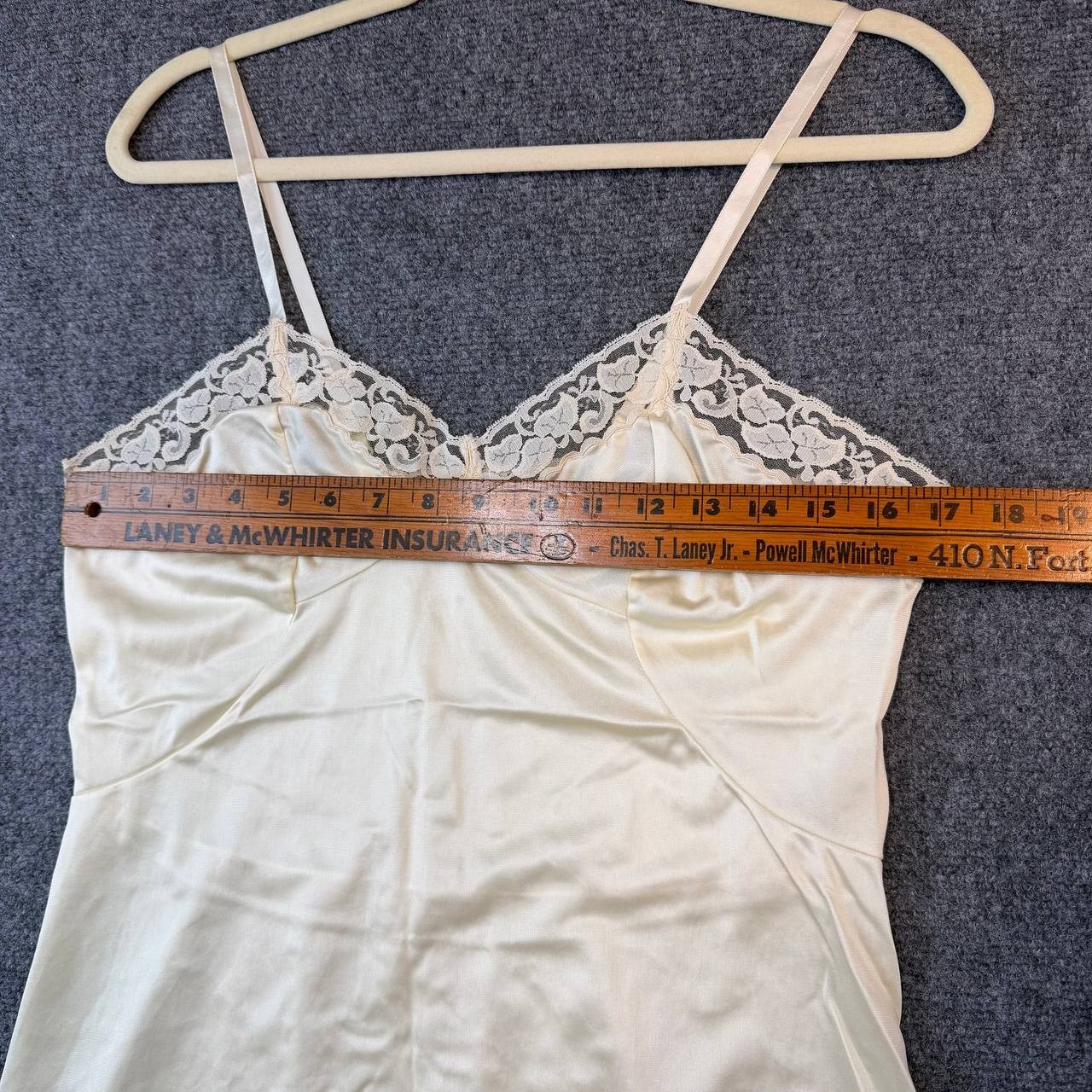 Vintage VENTURA Ivory Nylon Slip Nightgown Lace Trim Adjustable Straps 40”