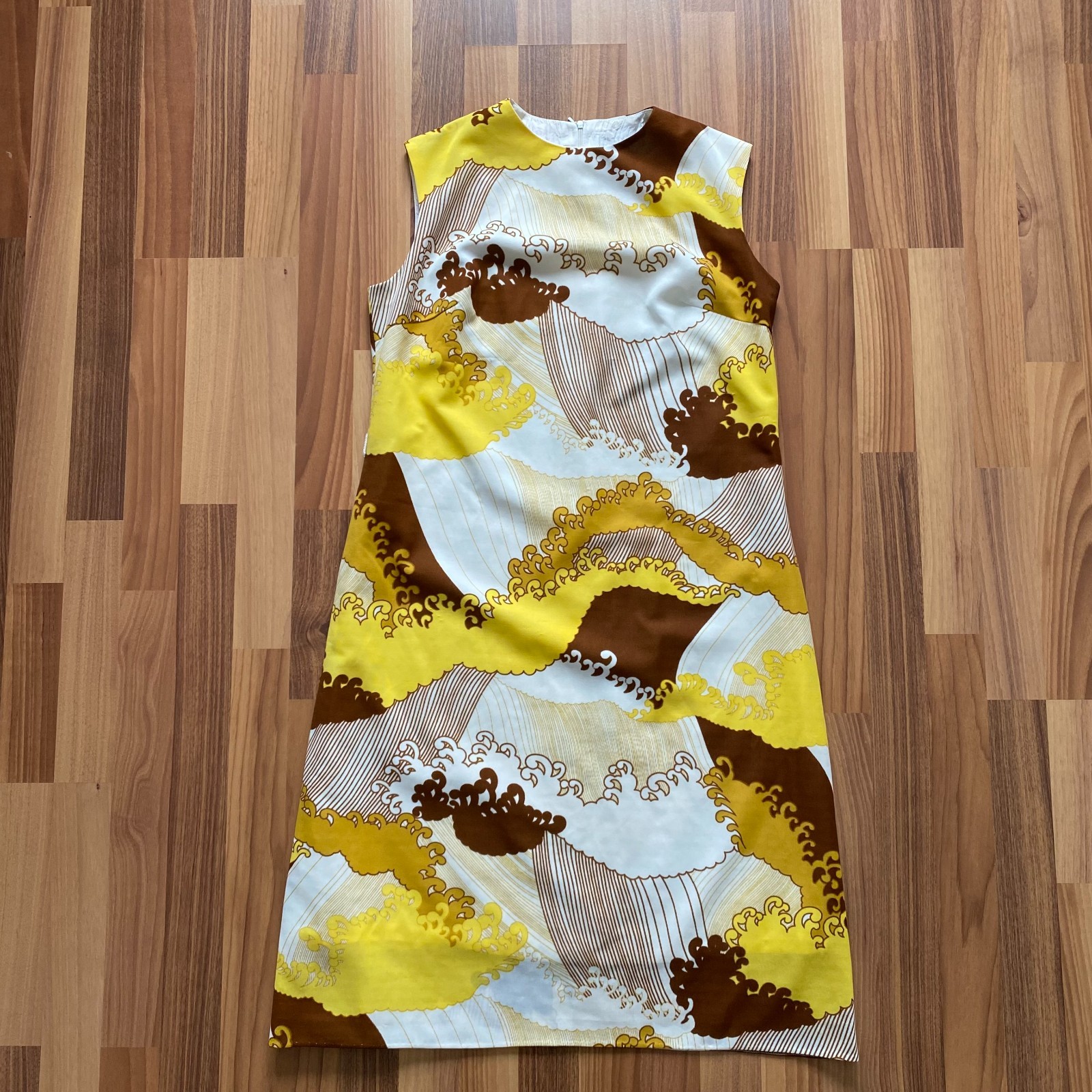 1960s Mod Shift Mini Dress Psychedelic Sleeveless Space Age Aline Gogo Twiggy 44