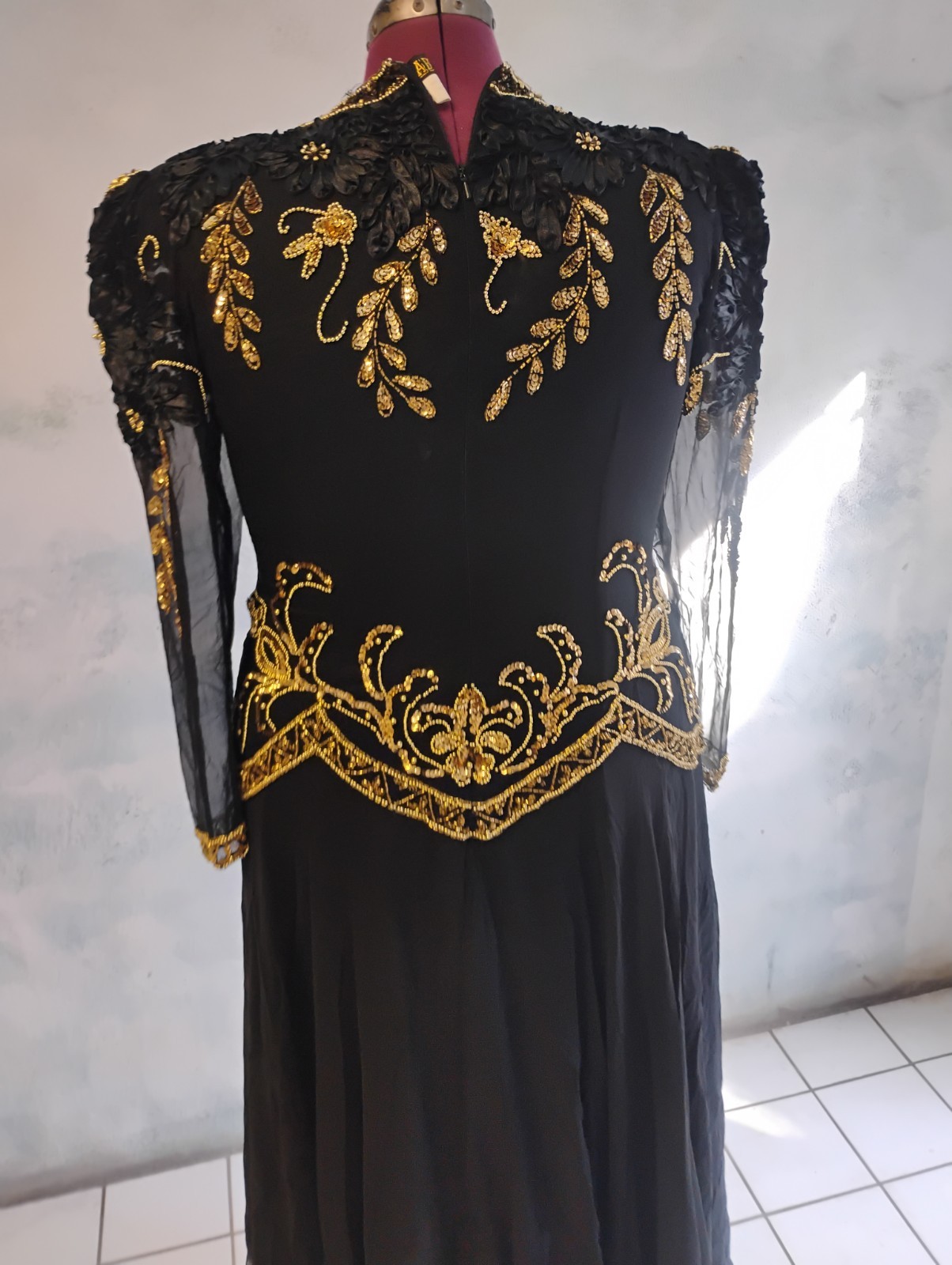 Isabella Gold Sequin Beaded Silk Evening Gown Formal Glam Rock Luxury Sz 20