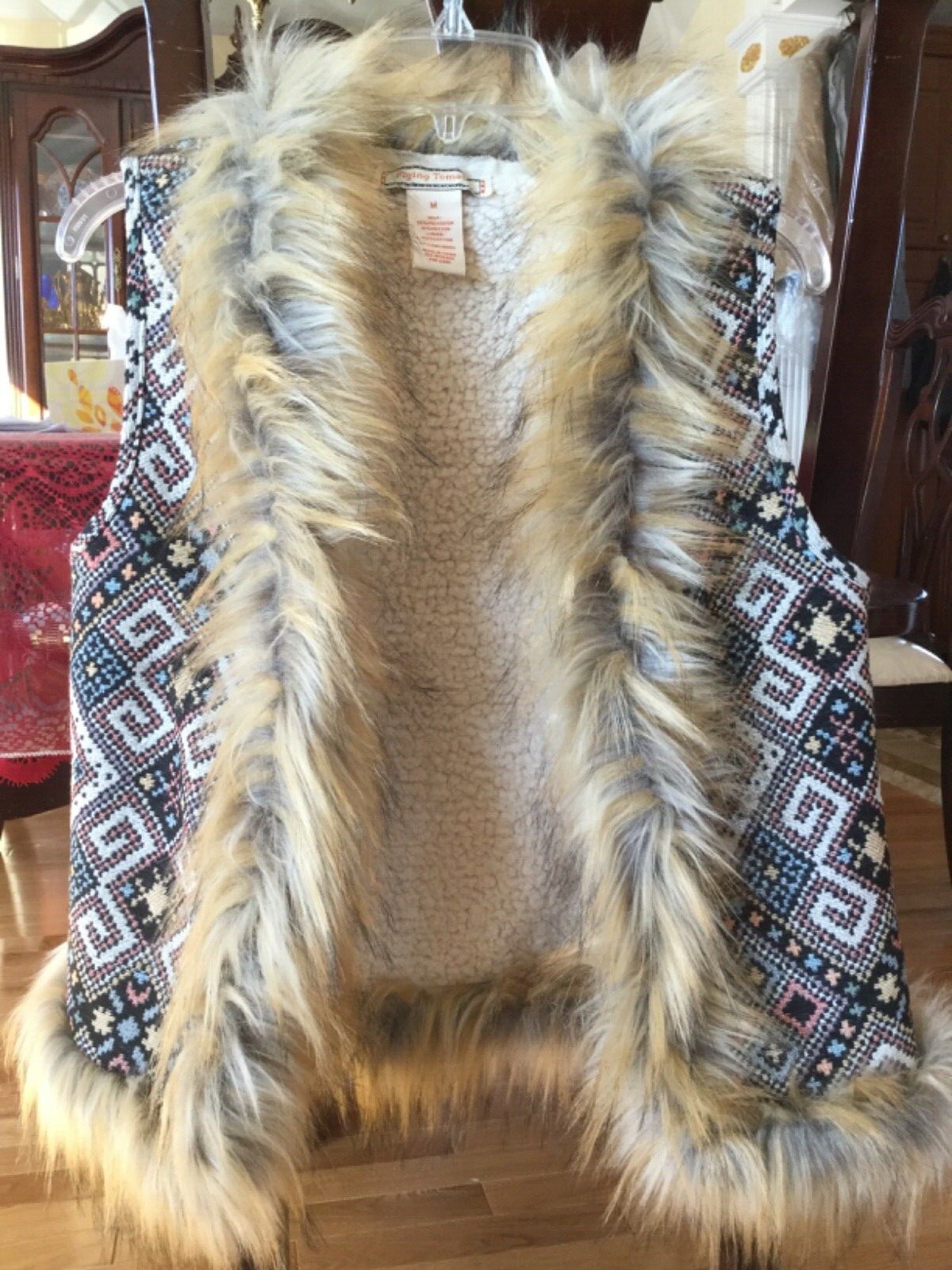 FLYING TOMATO Needlepoint Tapestry Vest Faux Fur Shearling Trim~BOHO~Cowgirl M