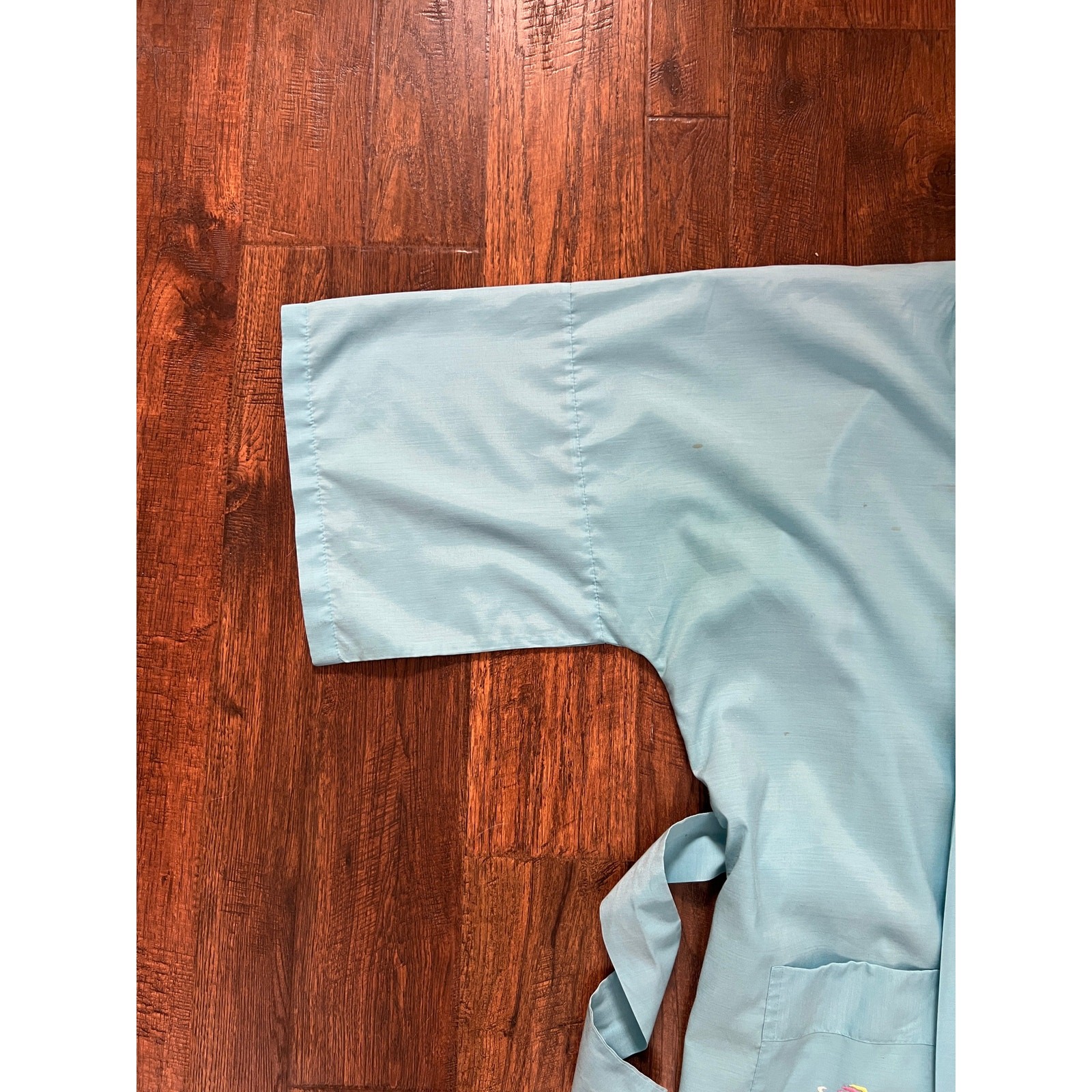 Vintage Jodie Arden Kimono Robe – Pale Blue Embroidered Pagoda Asian Motif