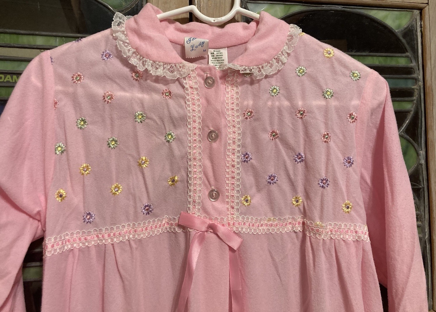 70s 80s Robe Pink Ideal Lady Sz M Embroidery Lace ~ DEAD STOCK* READ* ~ AS IS