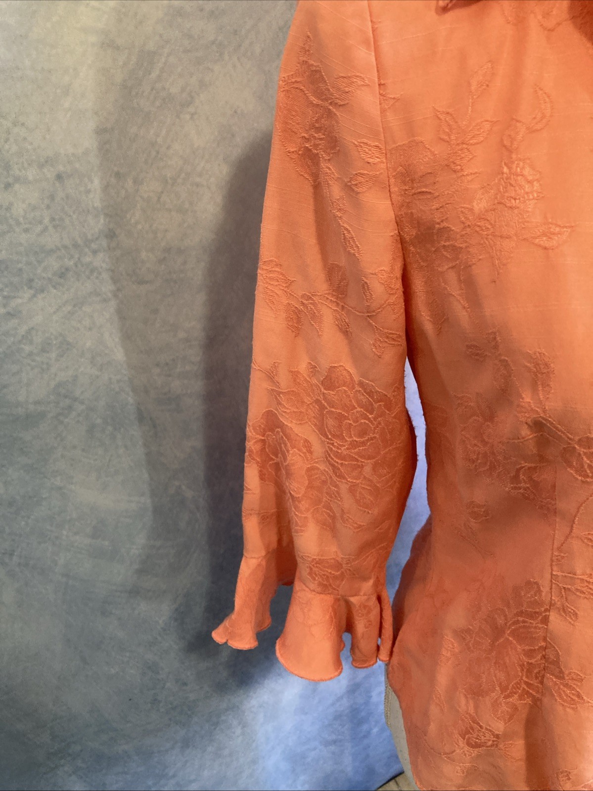 Vtg 90s Y2K Dressbarn Coral Jacquard Blouse S Ruffle 3/4 Sleeve Floral Button Up