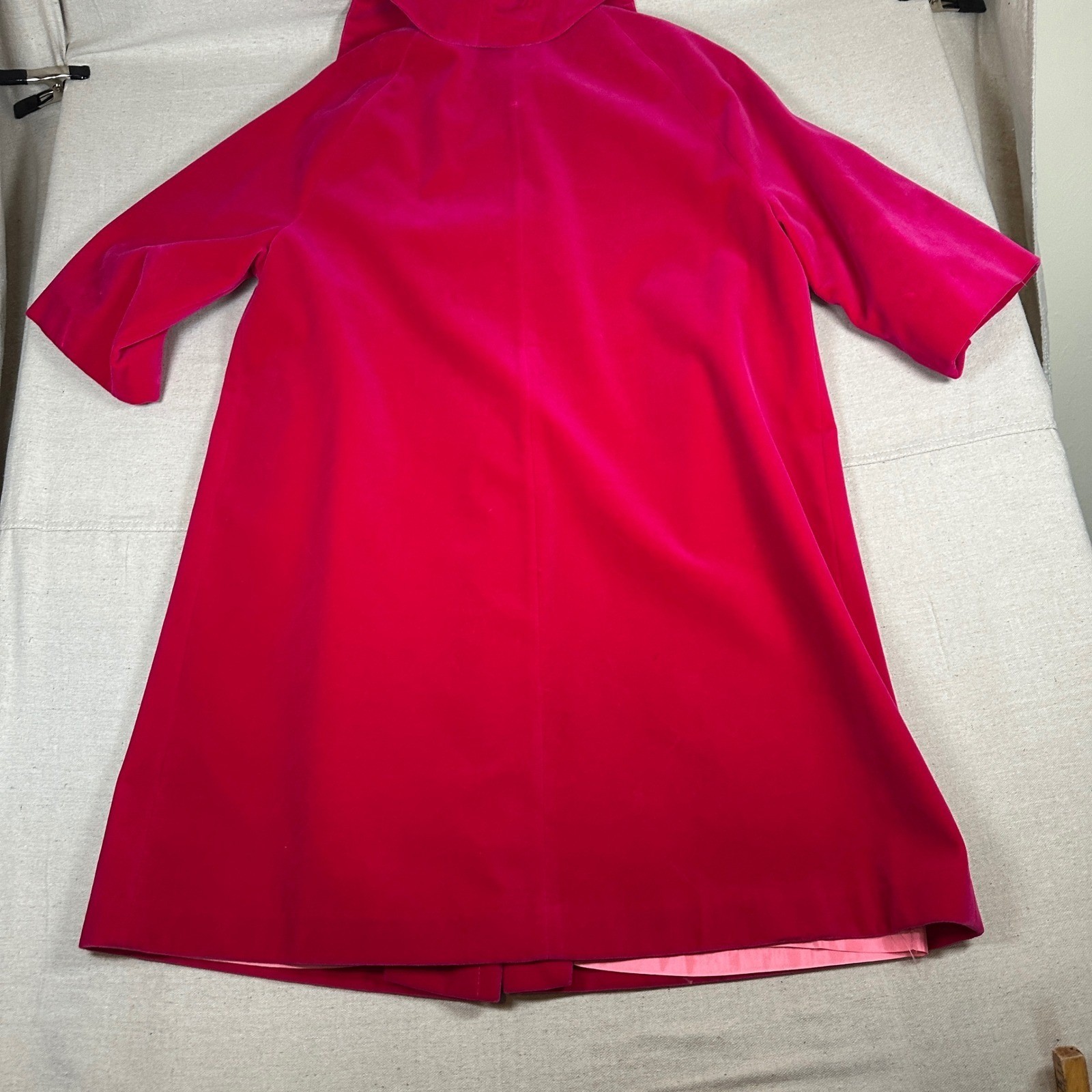 Vintage 60s retro Sport Ease Fashions Hot Pink Velvet Bow Neck swing coat 50s