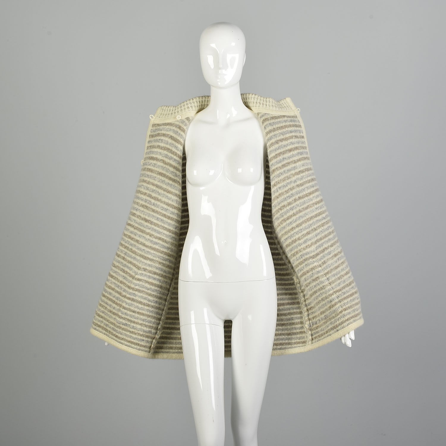 Medium 1980s Knit Cardigan Heavy Winter Sweater Jacket Asymmetric Coatigan VTG