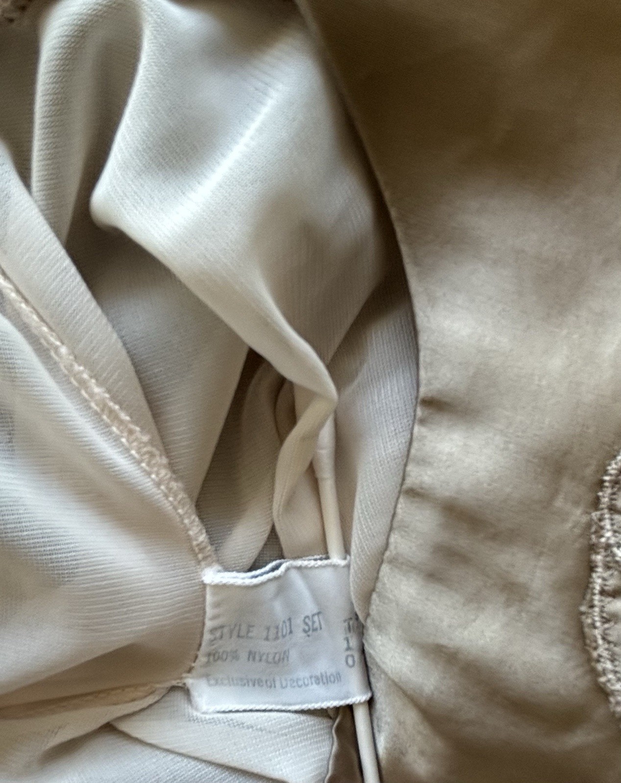 VTG Gossamer Artemis Nylon Chiffon Lace Nightgown Beige Med Petite Short 34”