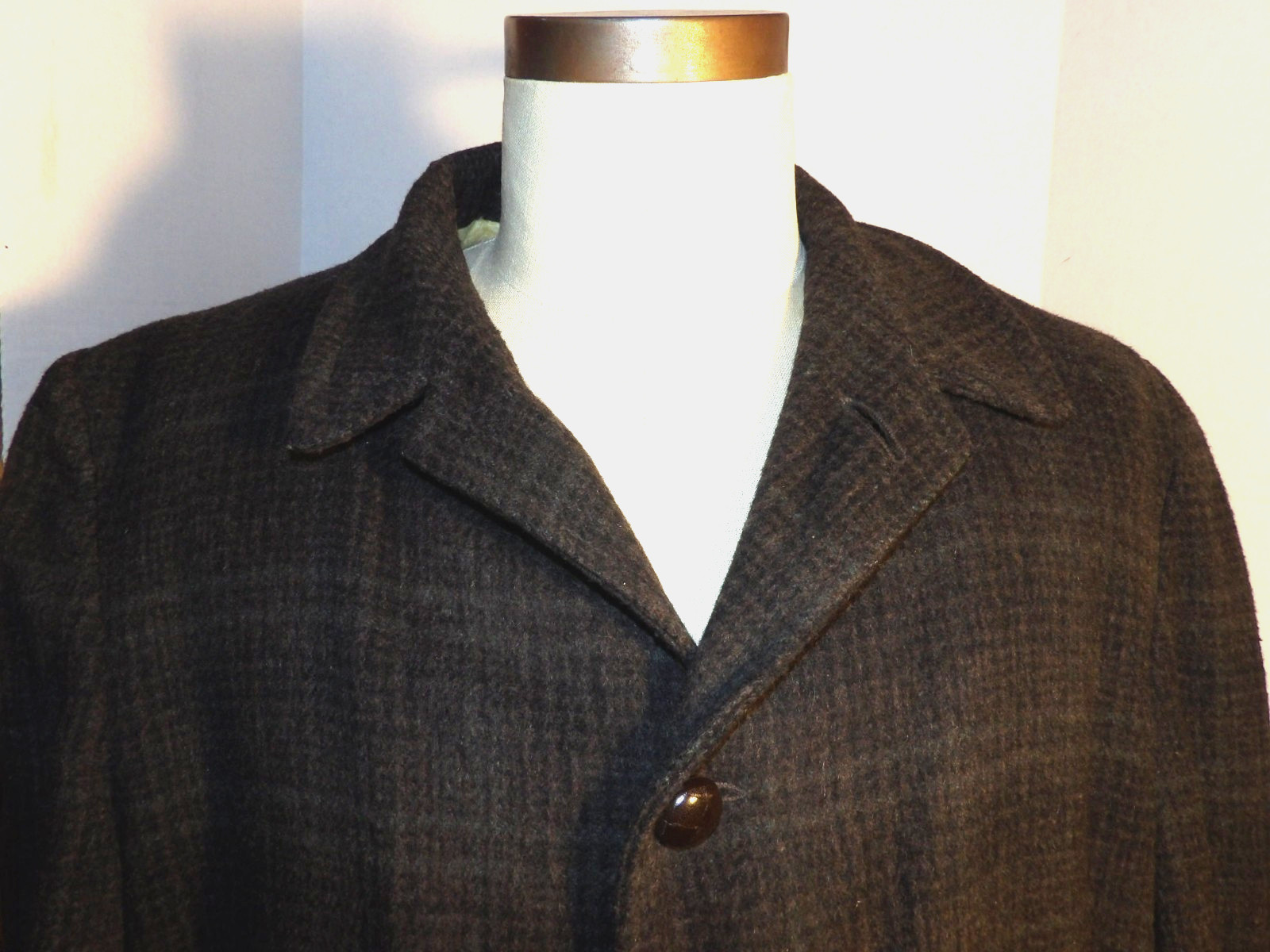 VINTAGE 1950s PENNEY’S PLAID WOOL WINTER COAT! PILE LININING! 4-BUTTON FRONT! 42