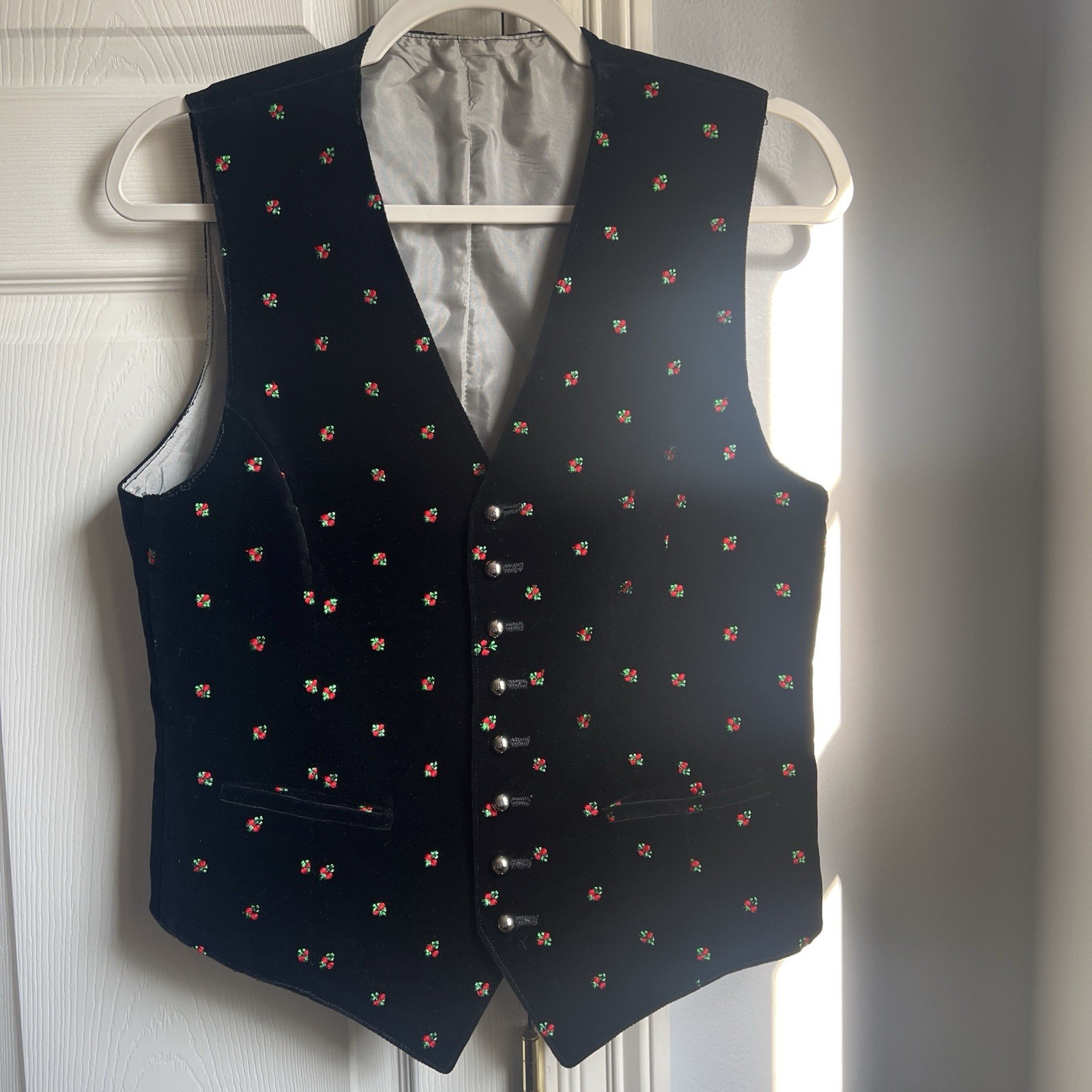 Vintage Austrian Trachten Gilet Black Velvet Vest Embroidered Oktoberfest Small